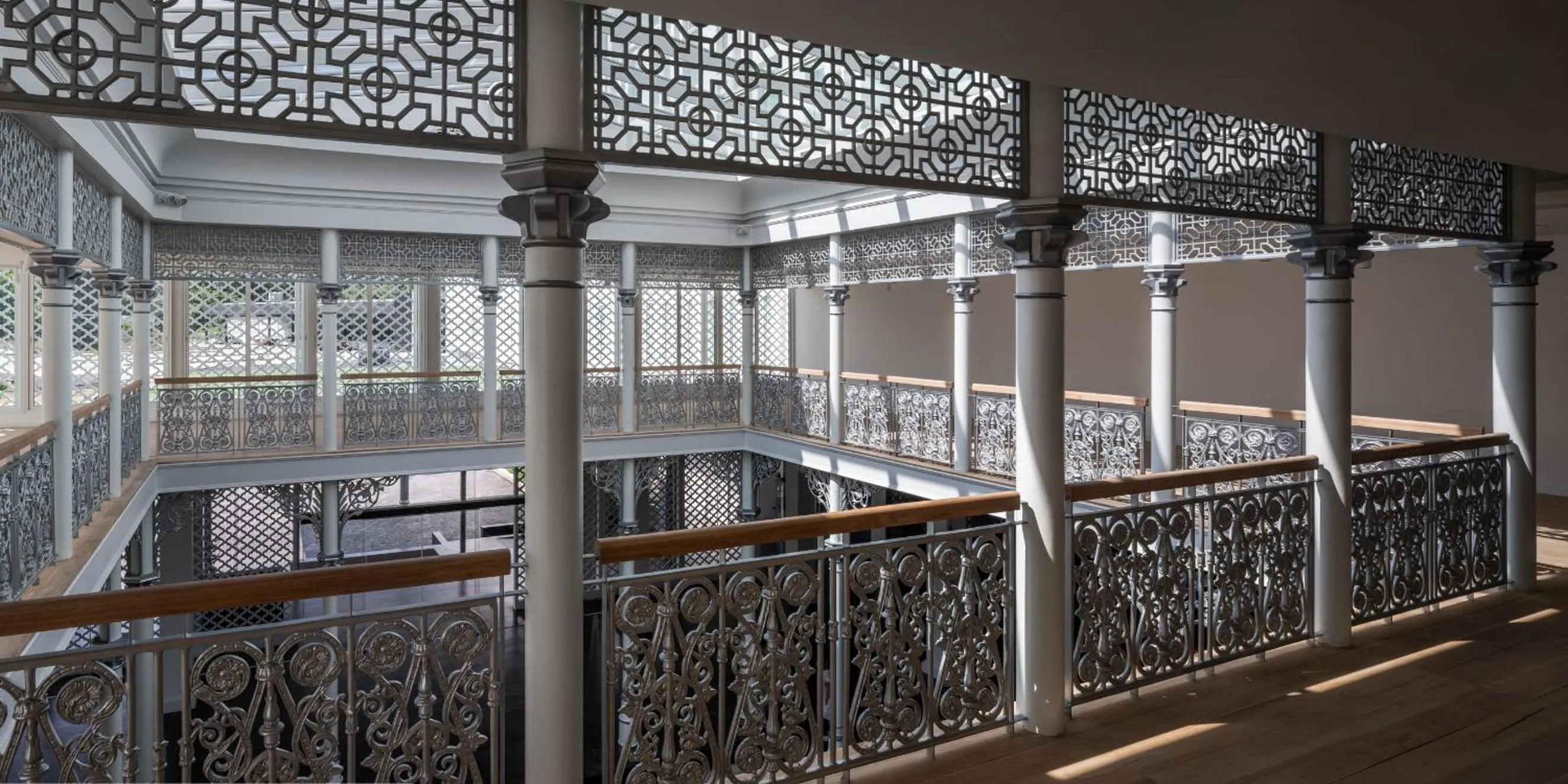 Lobby or reception in Ramada Plaza by Wyndham Chao Fah Phuket