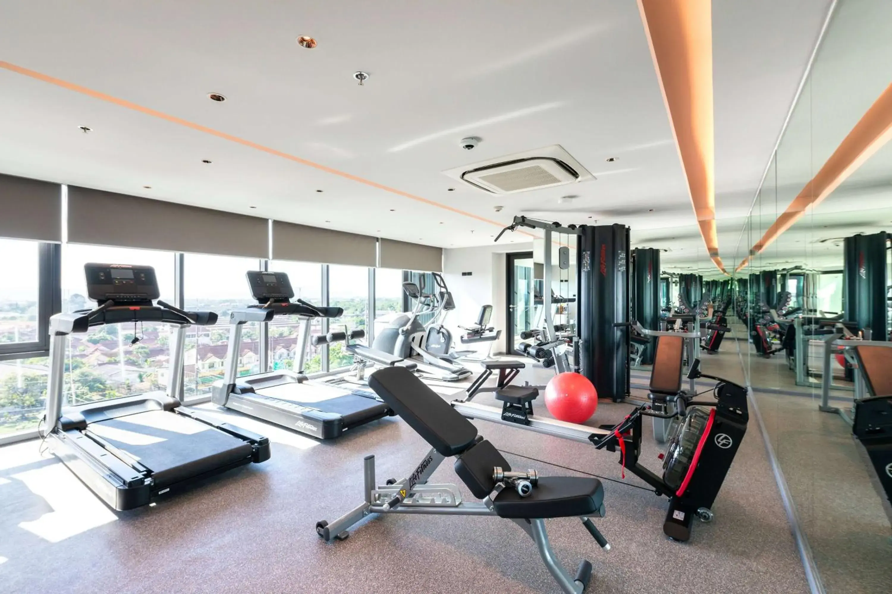 Fitness centre/facilities in Ramada Plaza by Wyndham Chao Fah Phuket Fitness centre/facilities in Ramada Plaza by Wyndham Chao Fah Phuket
