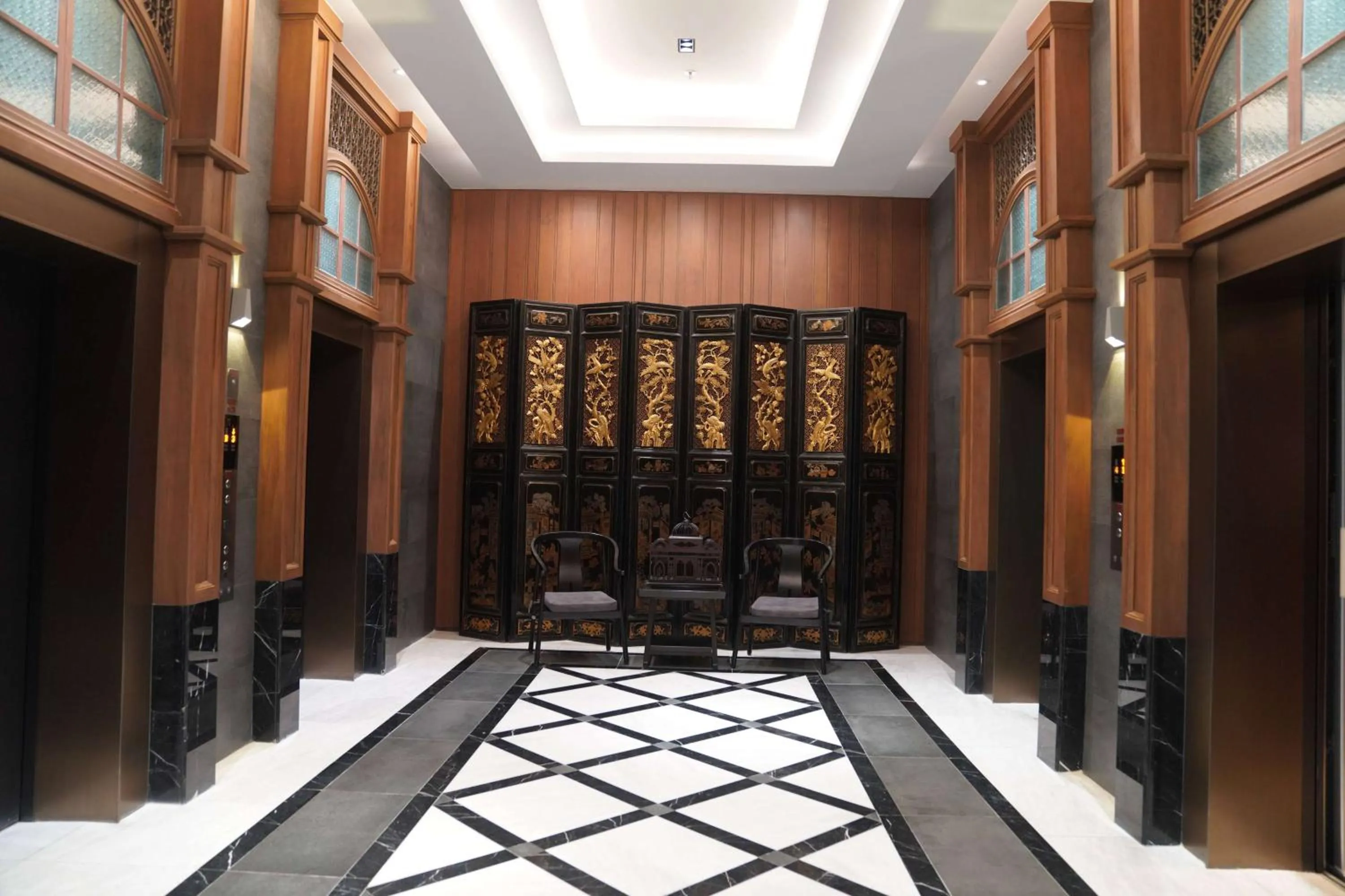 Lobby or reception in Ramada Plaza by Wyndham Chao Fah Phuket