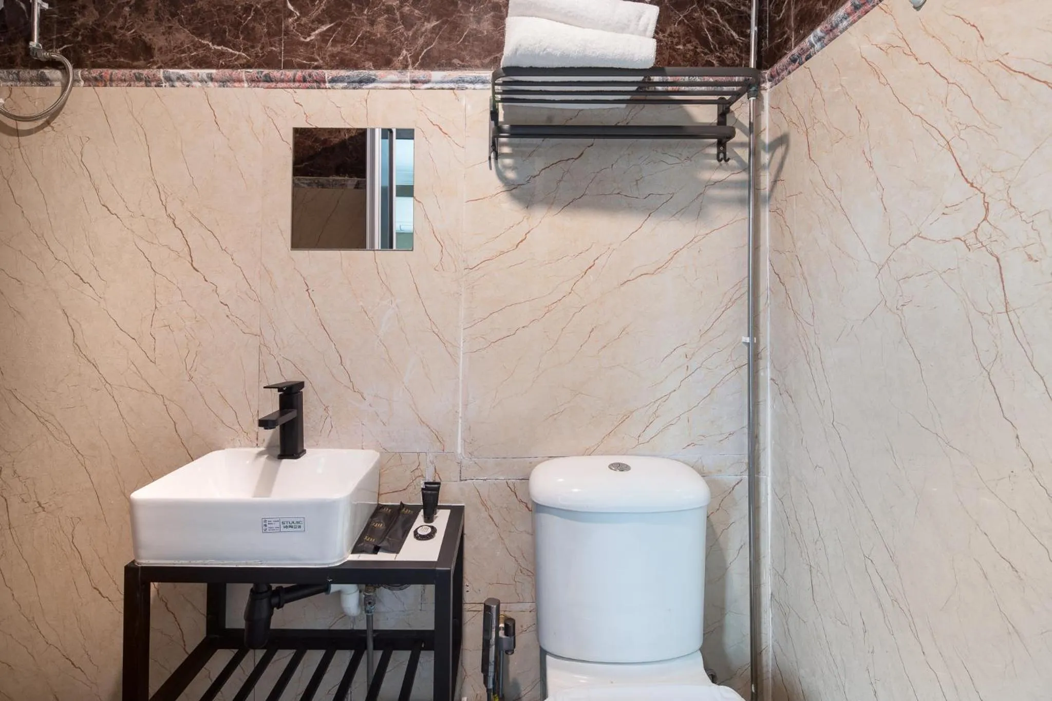 Bathroom in HOTEL JJH Aliwal