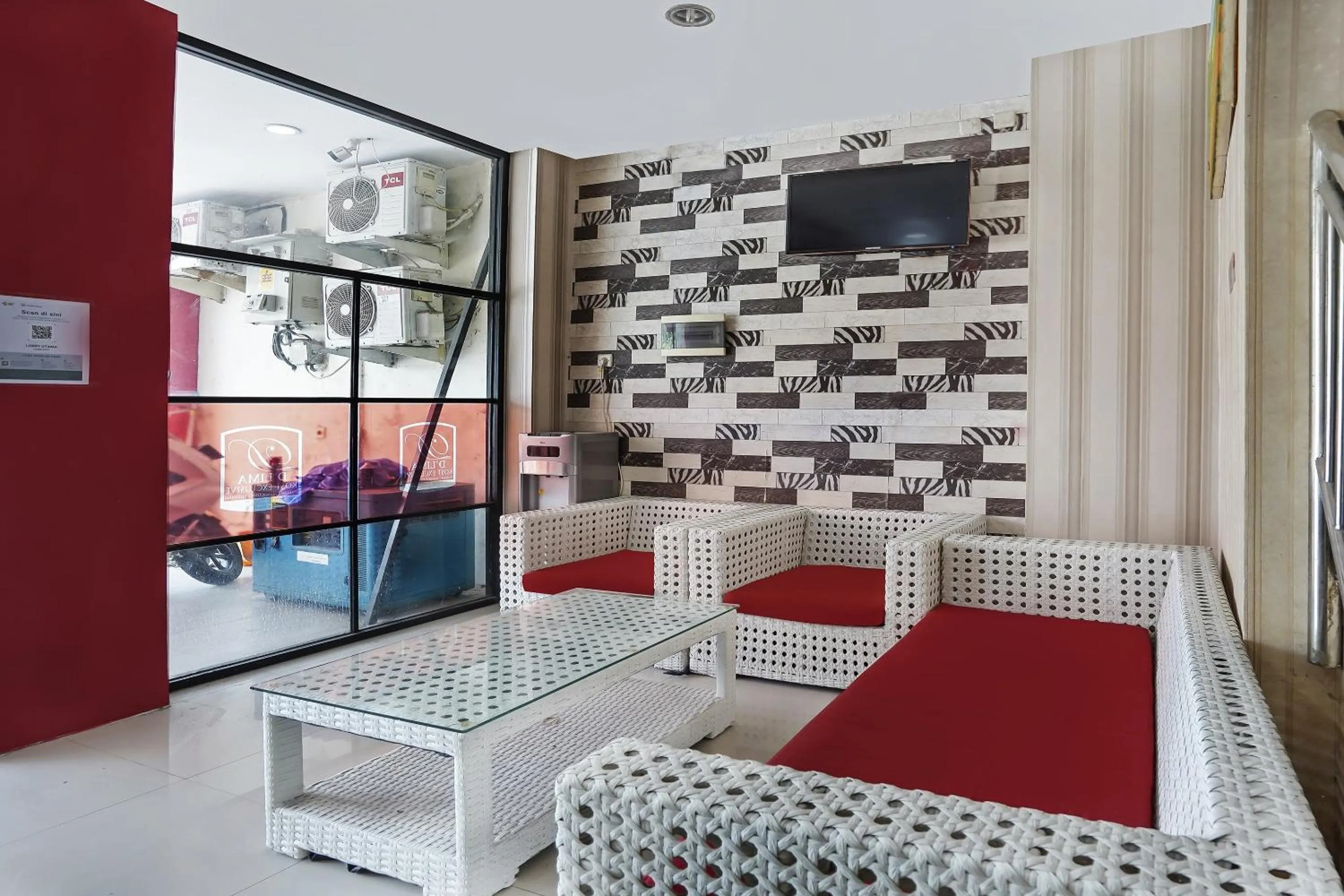 Lobby or reception, Bed in Hotel O D'lima Guest House Sub