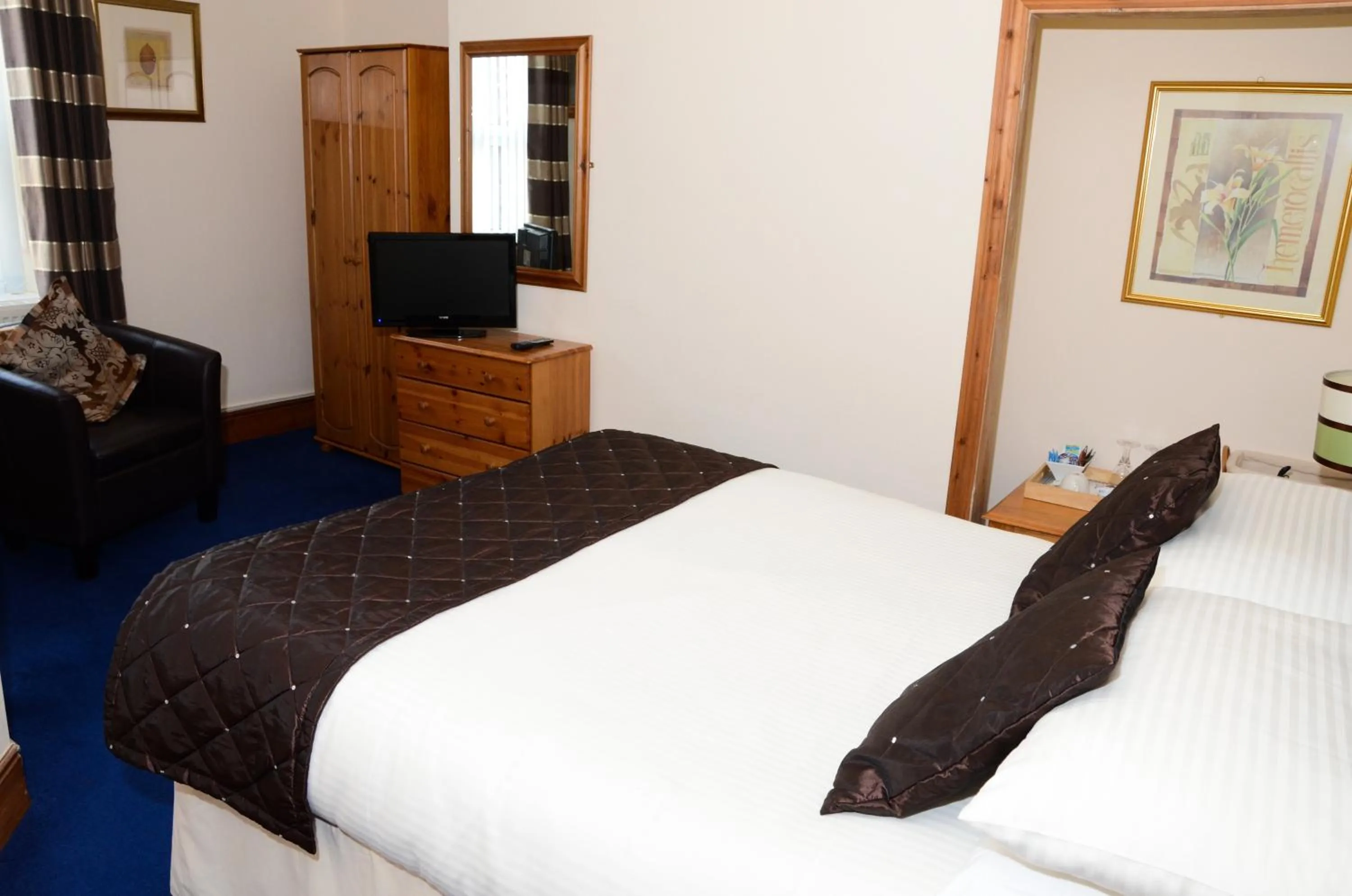 Bed in Pinewood House