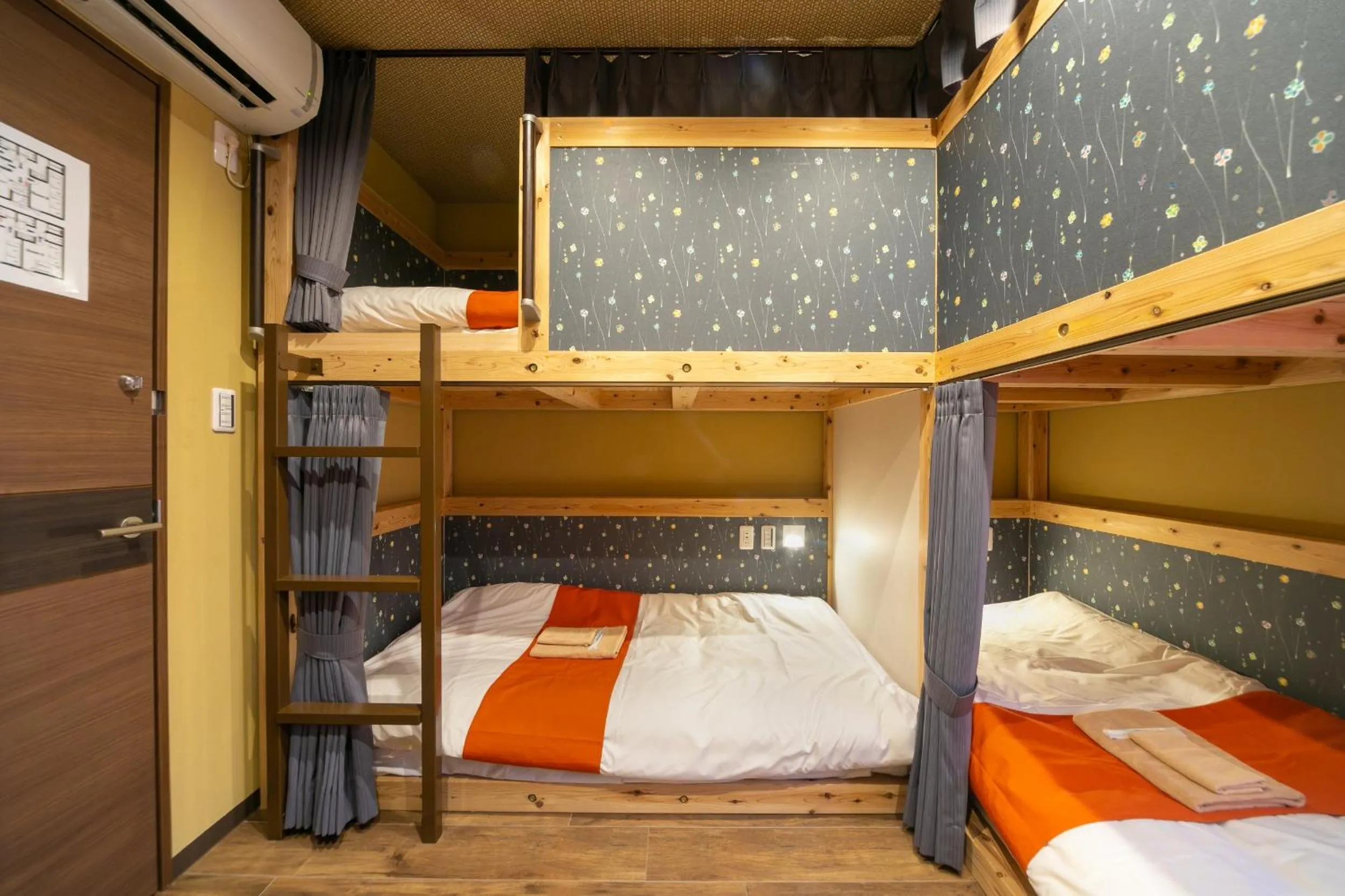 Photo of the whole room, Bed in IKIDANE Cozy Hotel Haneda Airport