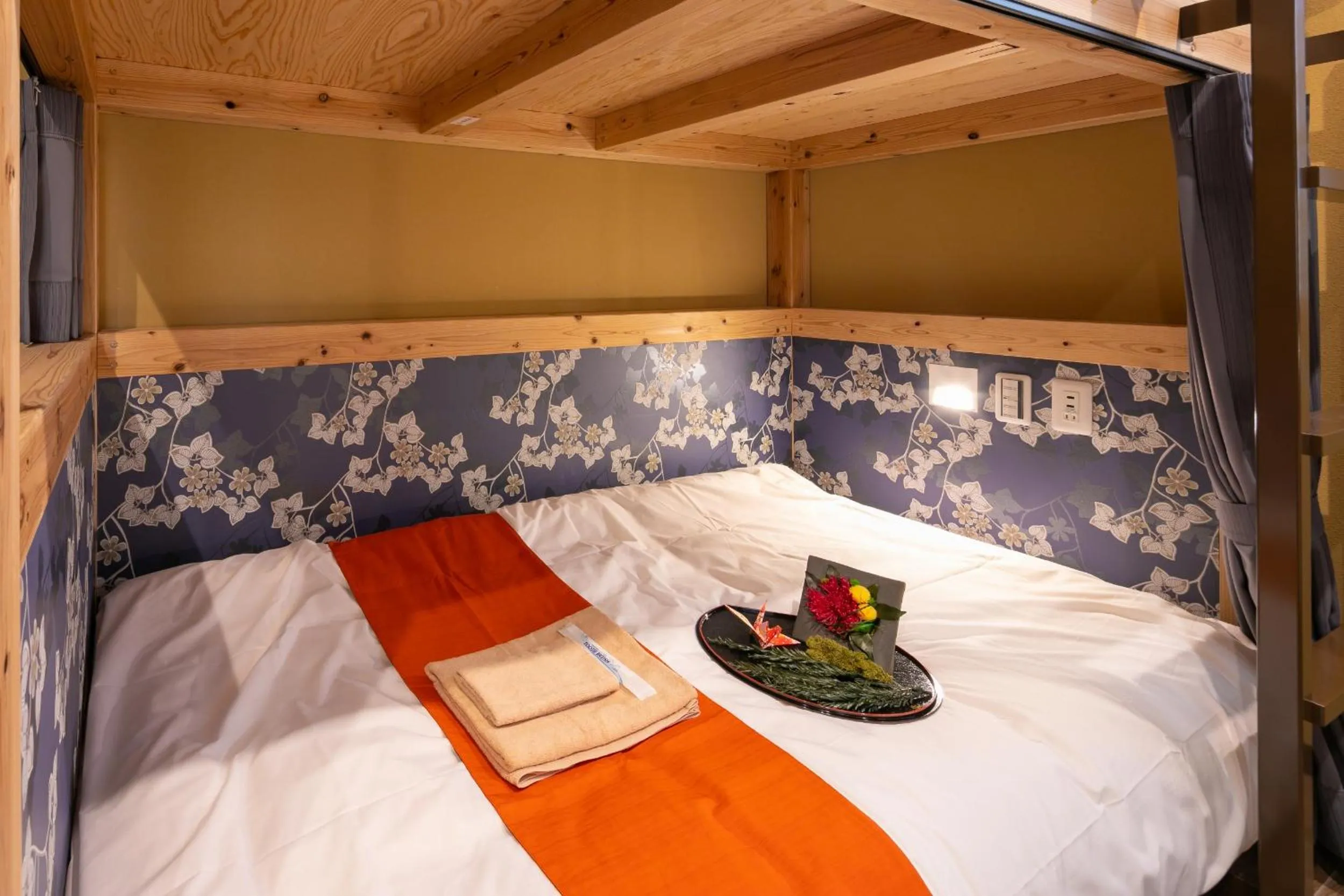 Bed in IKIDANE Cozy Hotel Haneda Airport