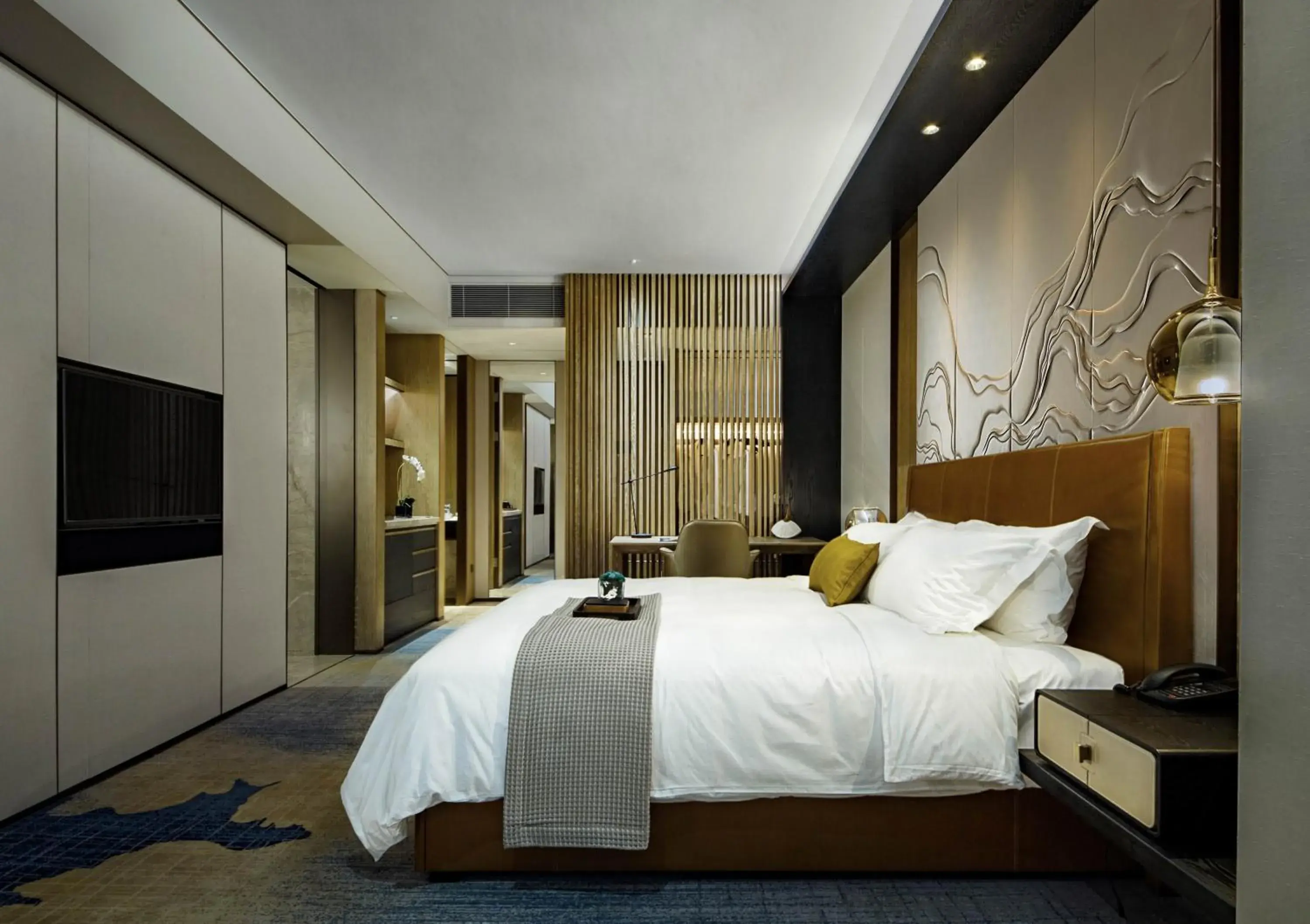 Photo of the whole room, Bed in InterContinental Zhuhai by IHG Photo of the whole room, Bed in InterContinental Zhuhai by IHG
