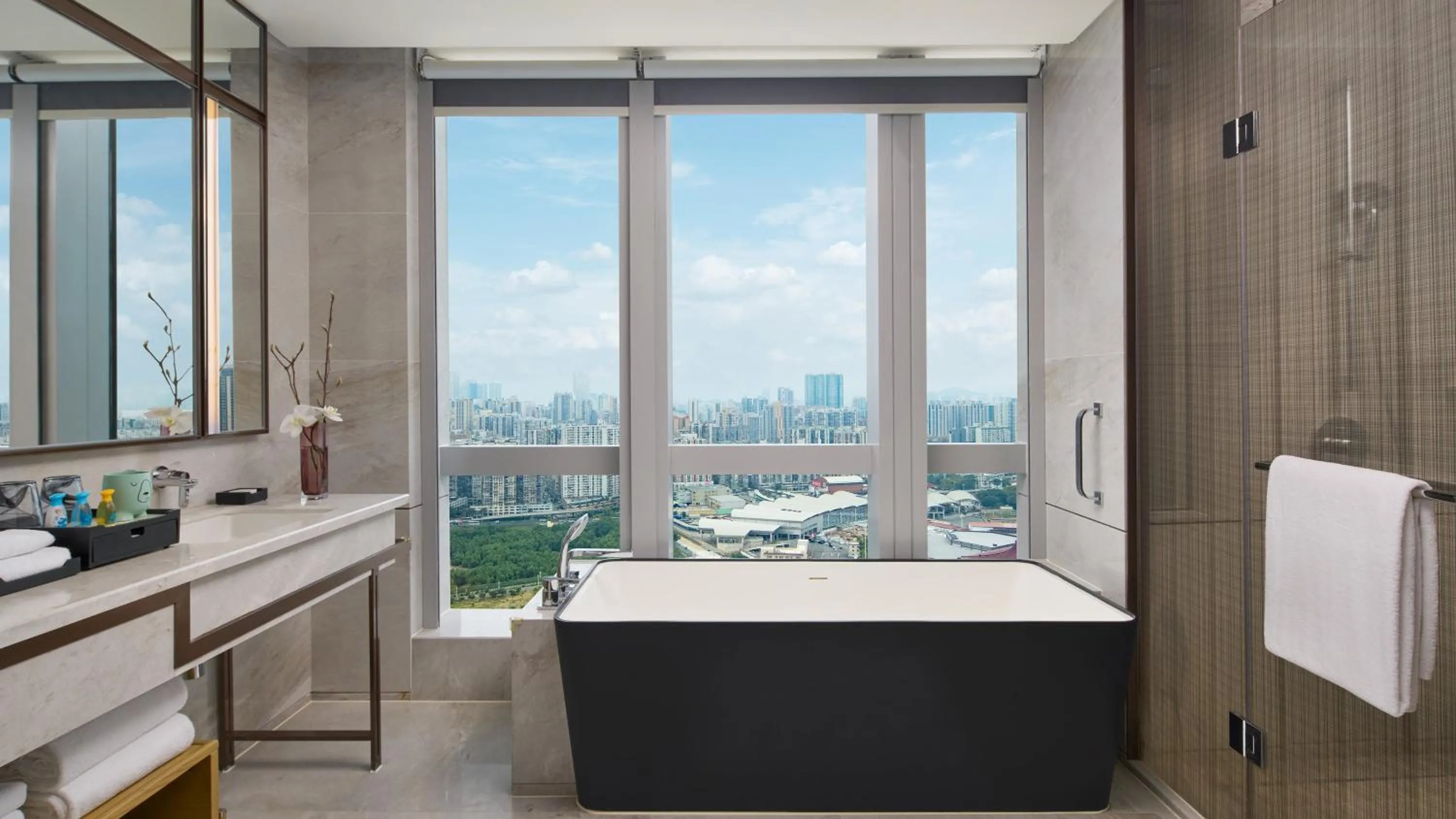 Bathroom in InterContinental Zhuhai by IHG