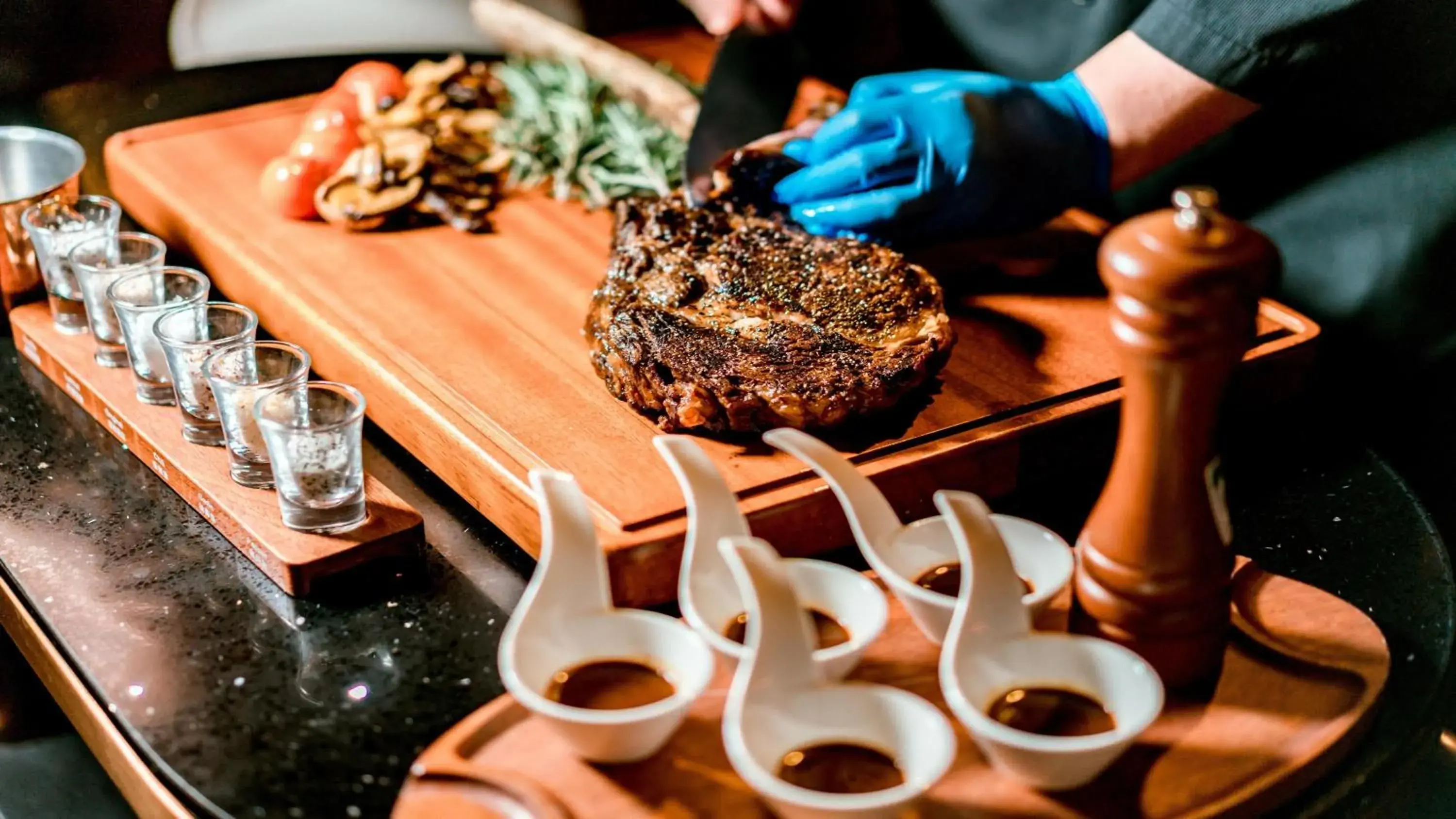 Restaurant/places to eat in InterContinental Zhuhai by IHG Restaurant/places to eat in InterContinental Zhuhai by IHG