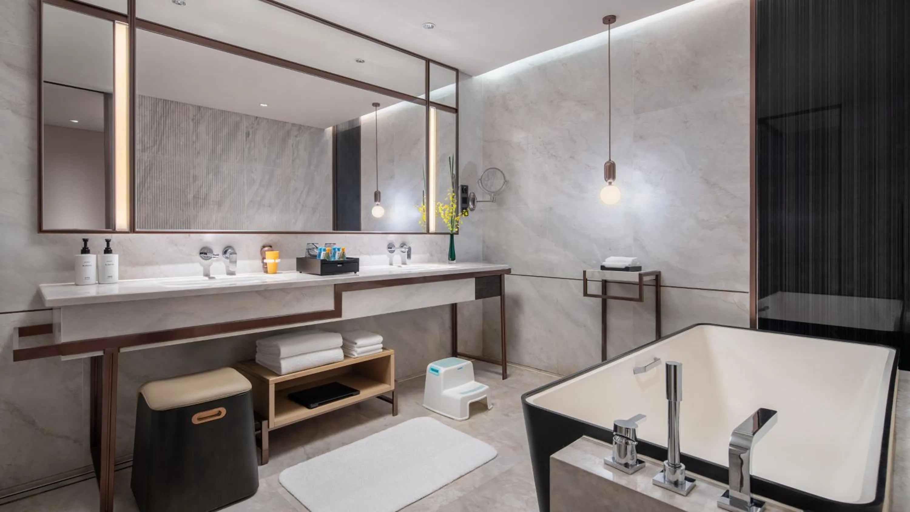 Bathroom in InterContinental Zhuhai by IHG