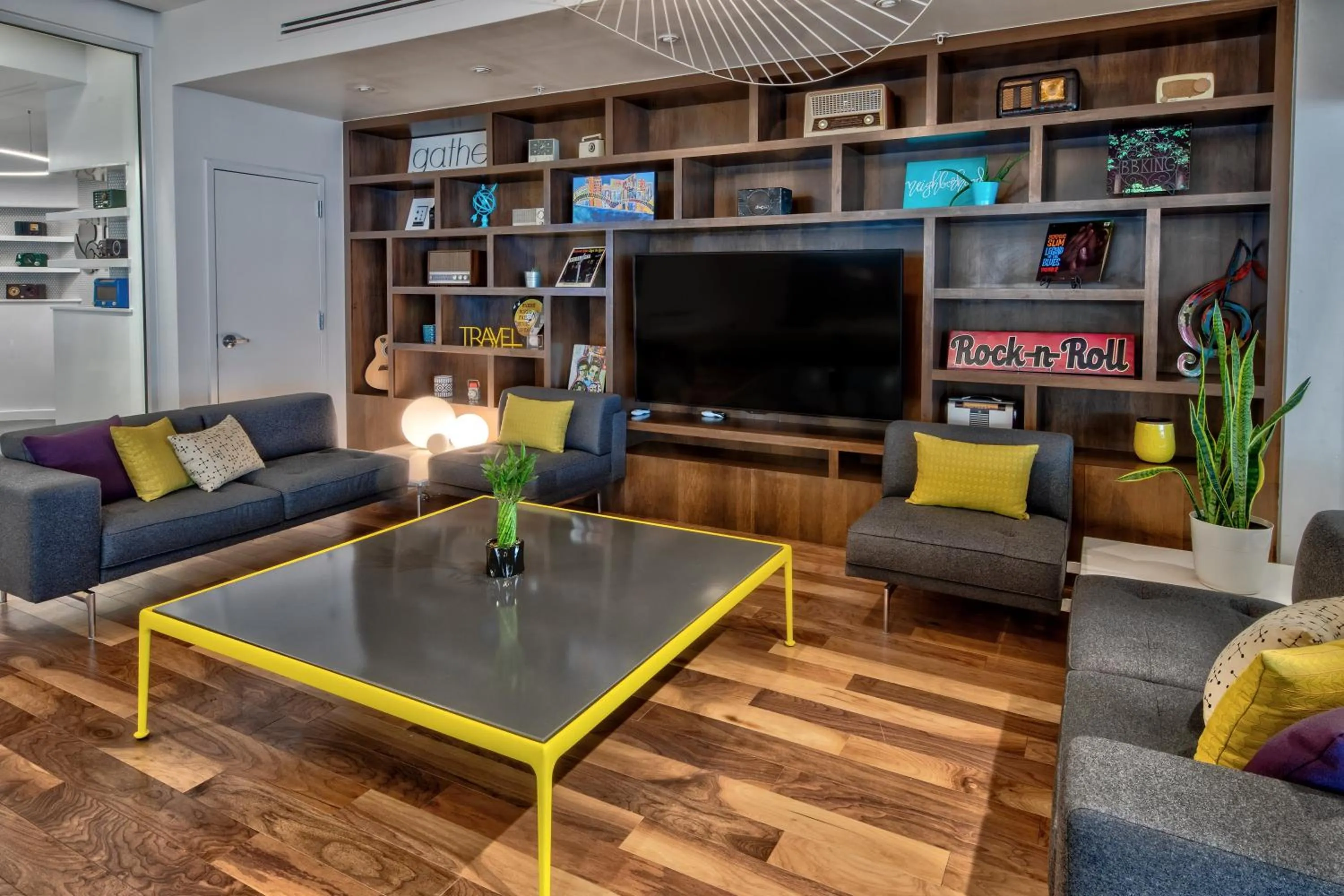 Property building in Hotel Indigo - Memphis Downtown by IHG