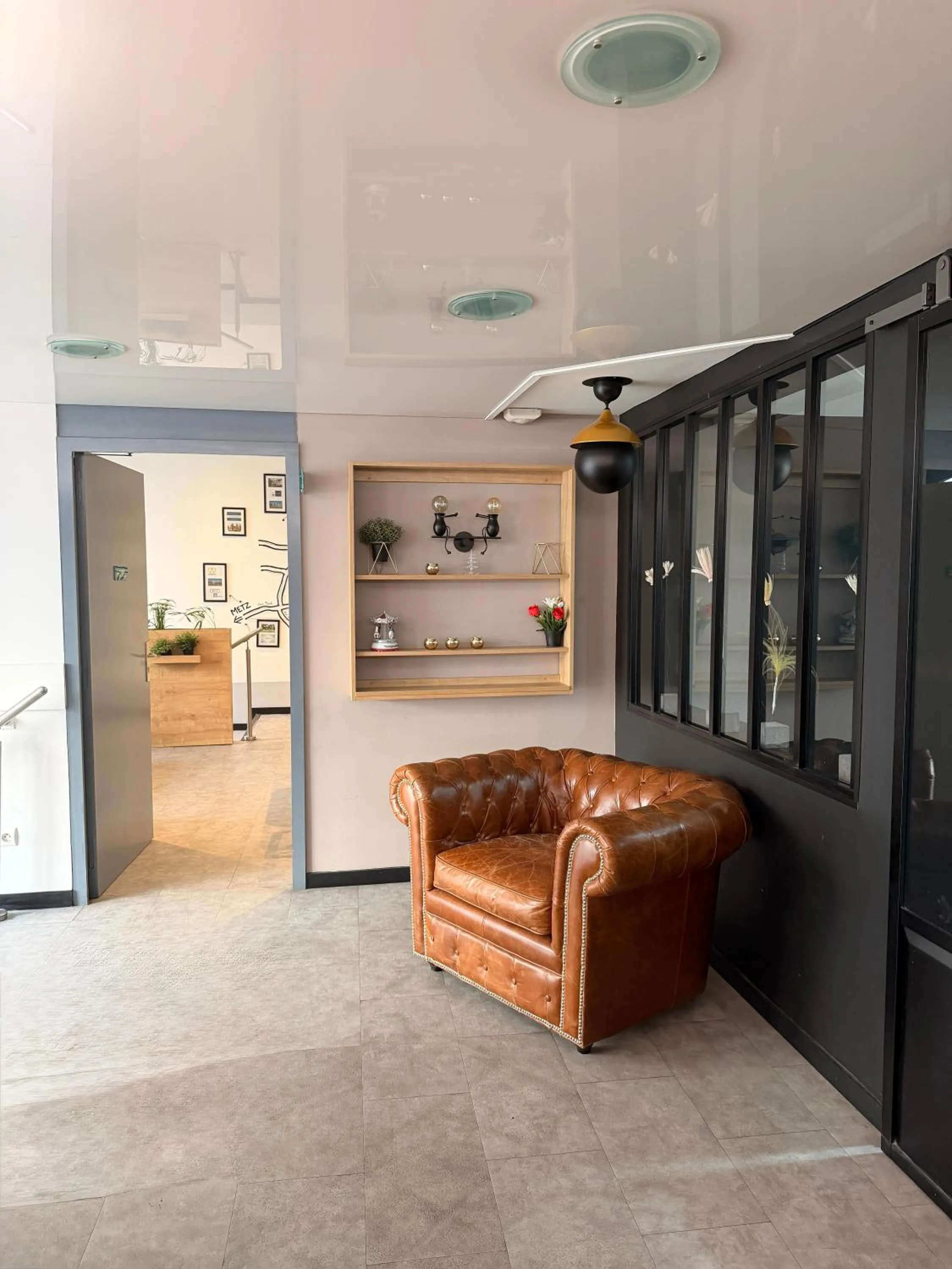 Facade/entrance in Logis Hôtel de Paris - Restaurant - Pâtisserie