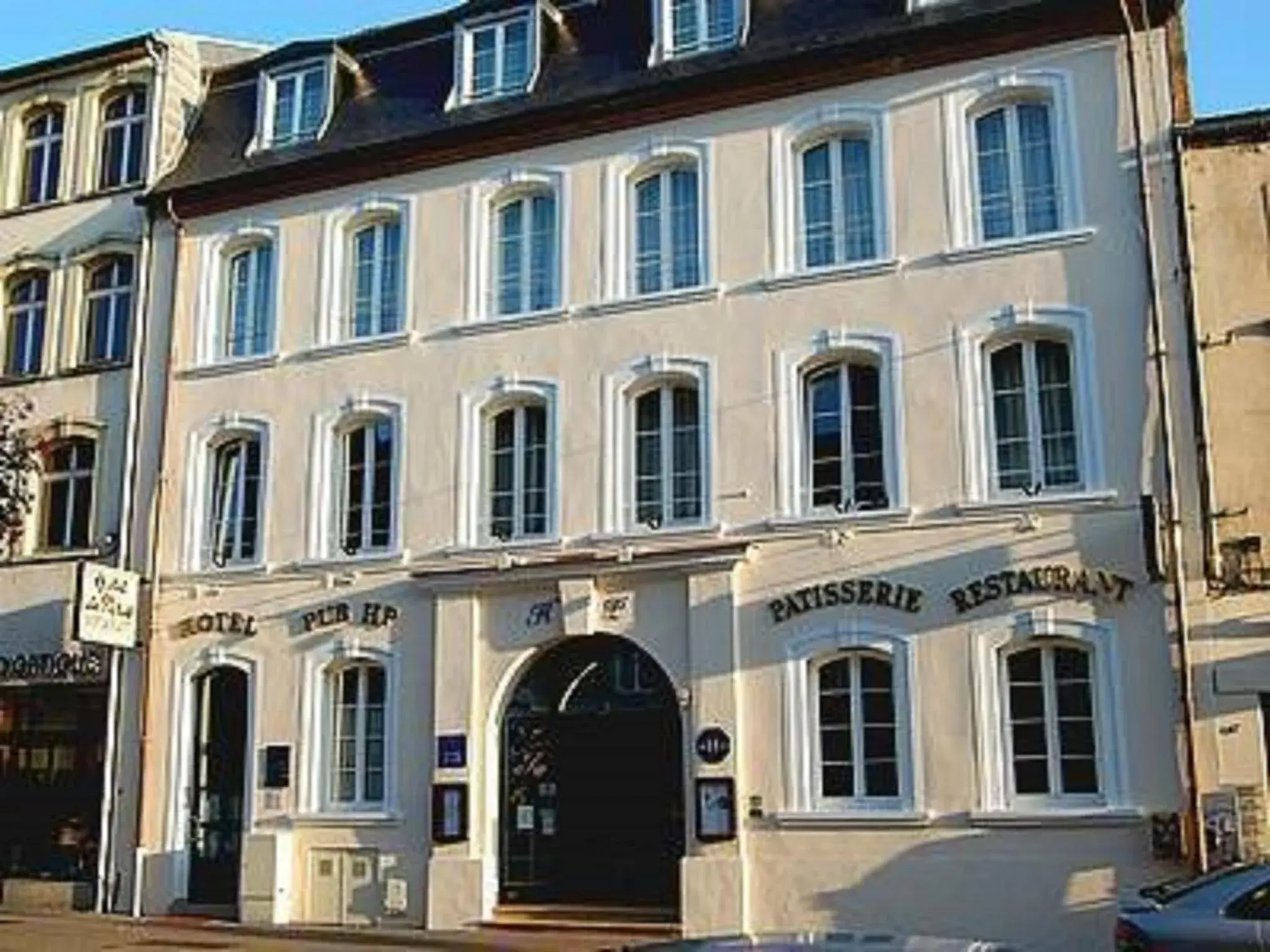 Facade/entrance in Logis Hotel de Paris