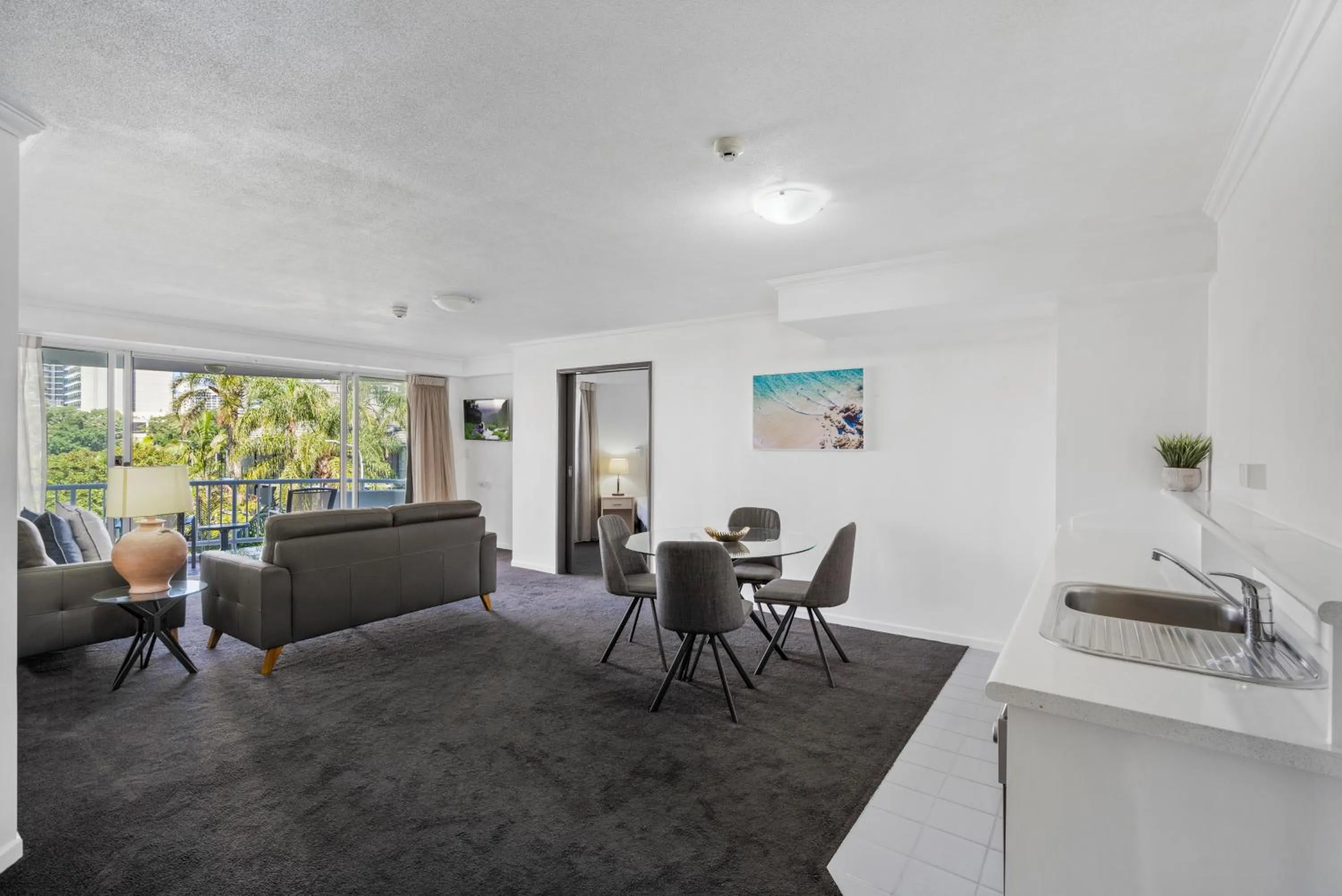 TV and multimedia in Sovereign on the Gold Coast