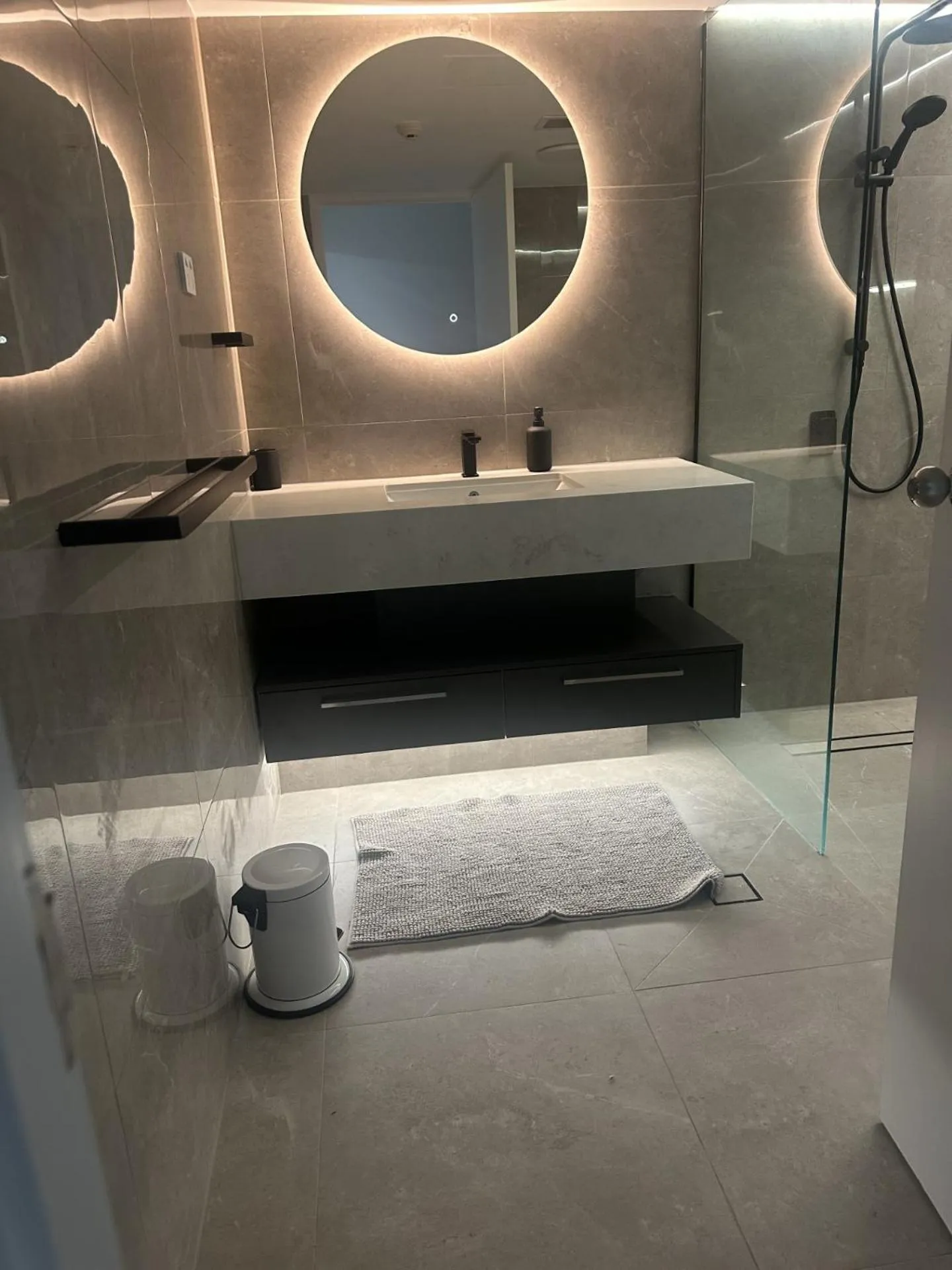 Shower in Sovereign on the Gold Coast