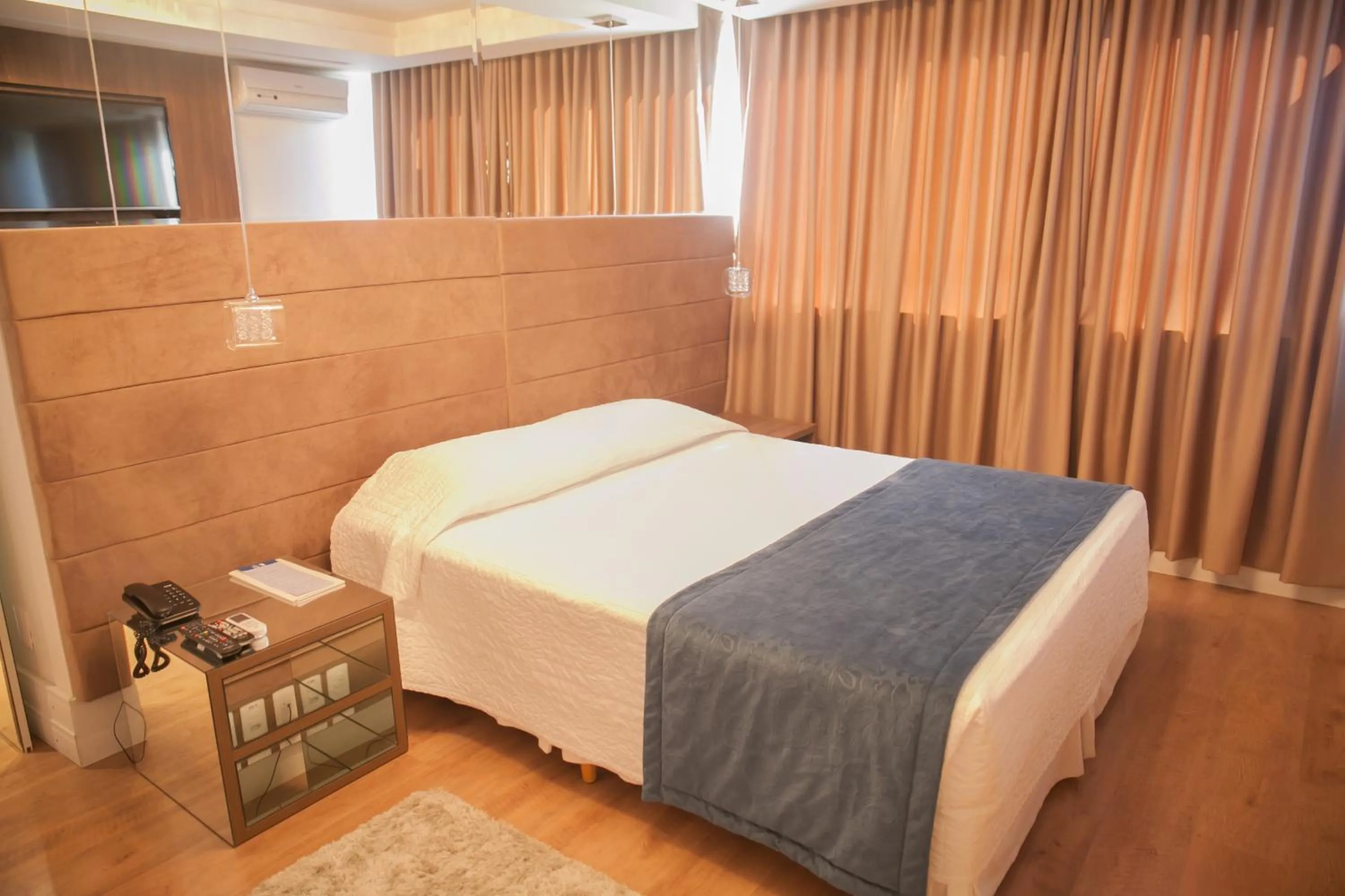 Bed in Itaimbé Palace Hotel