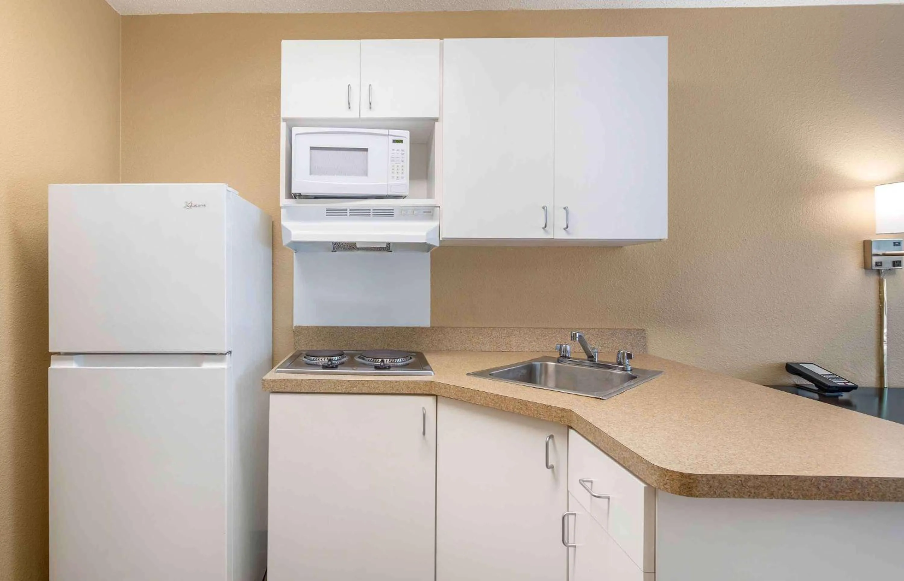 Bedroom in Extended Stay America Suites - Memphis - Germantown West