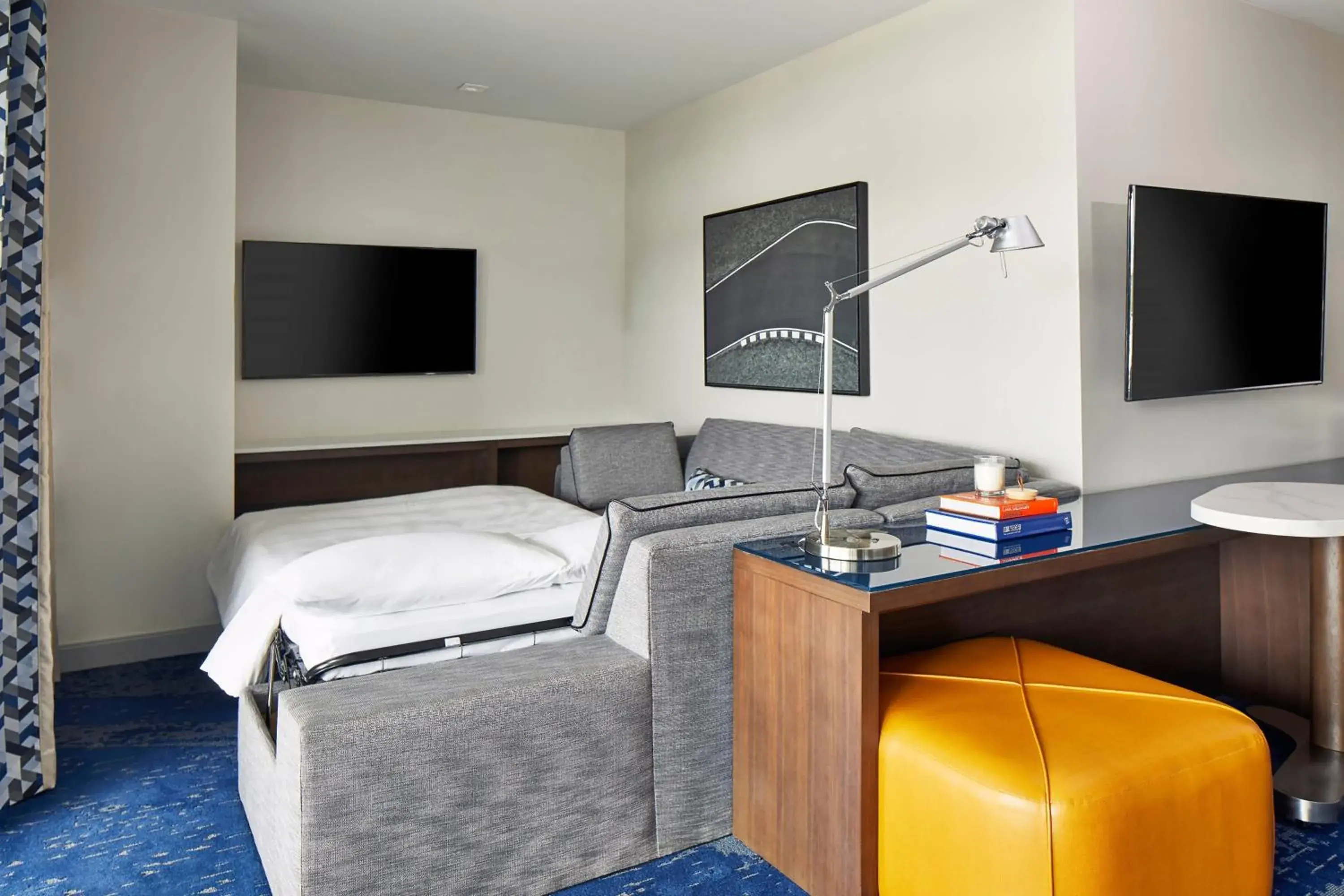 Bedroom in The Daytona, Autograph Collection Bedroom in The Daytona, Autograph Collection