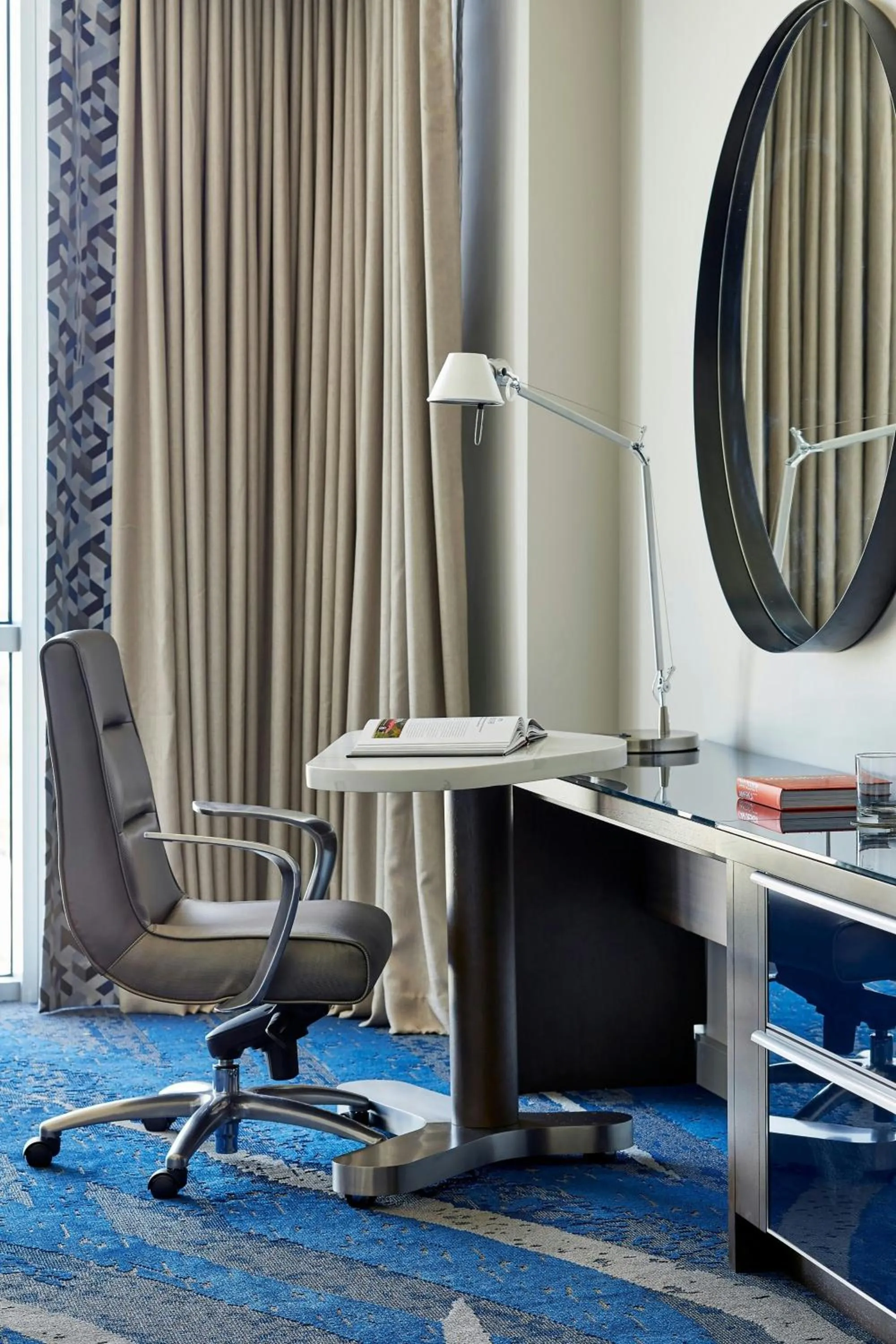 Photo of the whole room in The Daytona, Autograph Collection