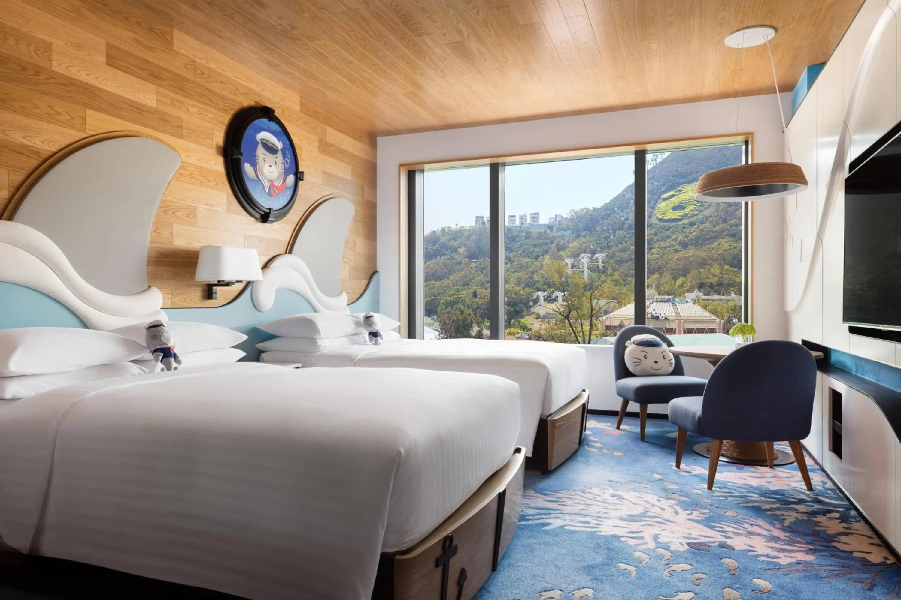 Photo of the whole room, Bed in Hong Kong Ocean Park Marriott Hotel