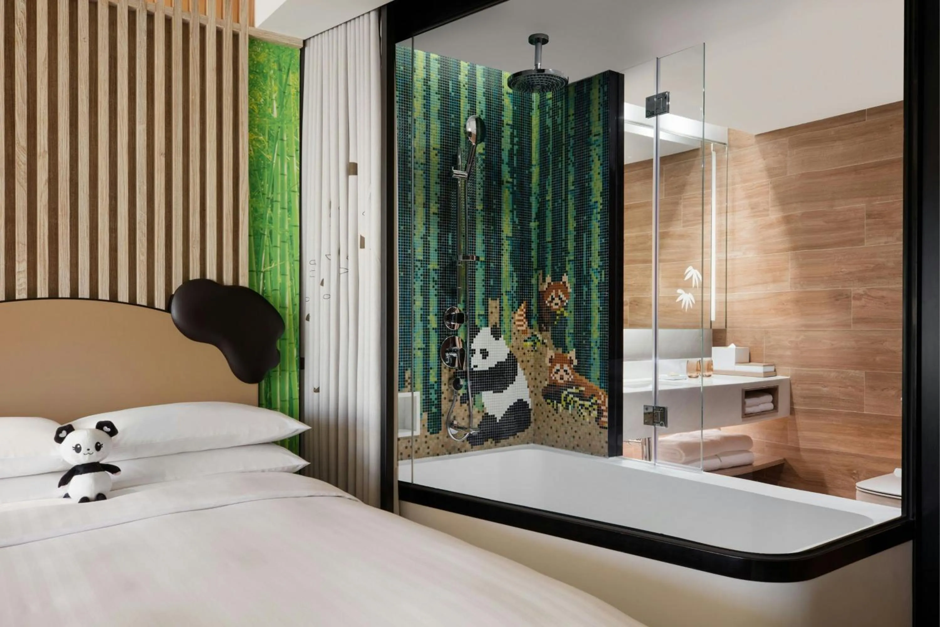 Photo of the whole room, Bed in Hong Kong Ocean Park Marriott Hotel