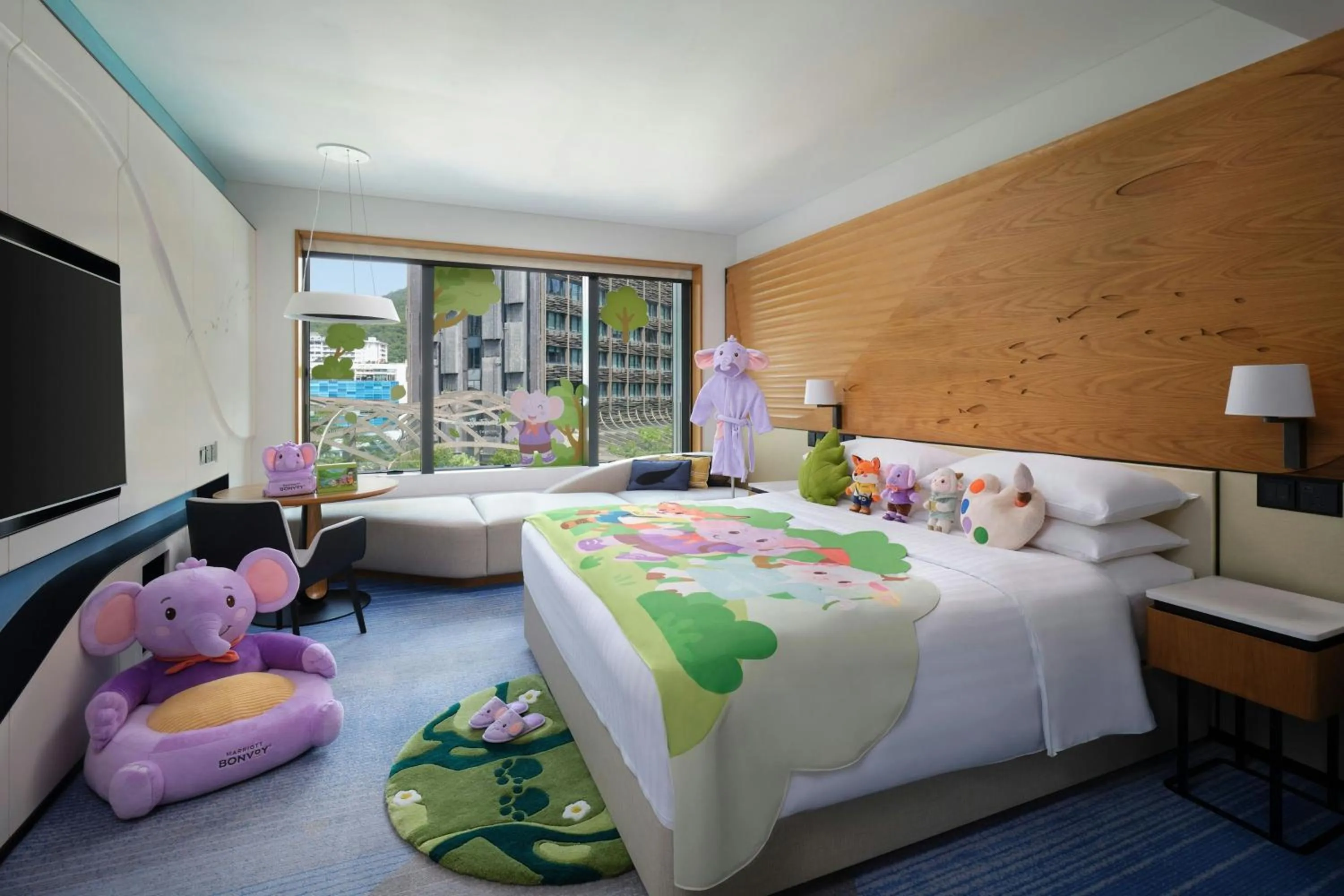 Photo of the whole room, Bed in Hong Kong Ocean Park Marriott Hotel