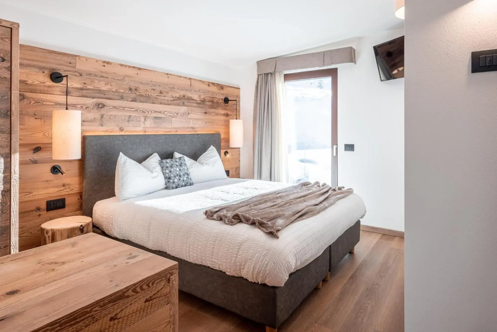 Deluxe Room in Albergo Vezzana Deluxe Room in Albergo Vezzana