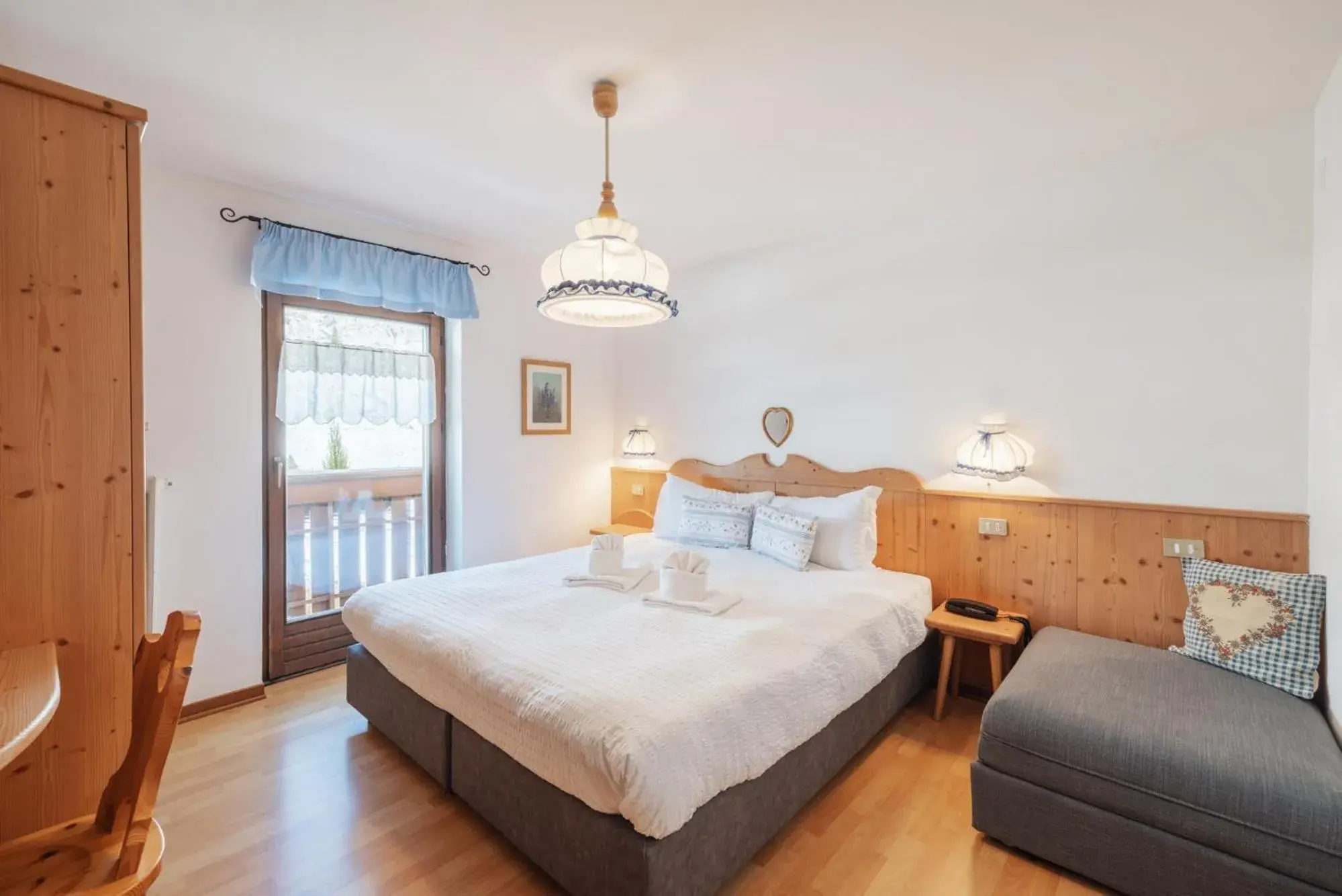 Double or Twin Room in Albergo Vezzana Double or Twin Room in Albergo Vezzana