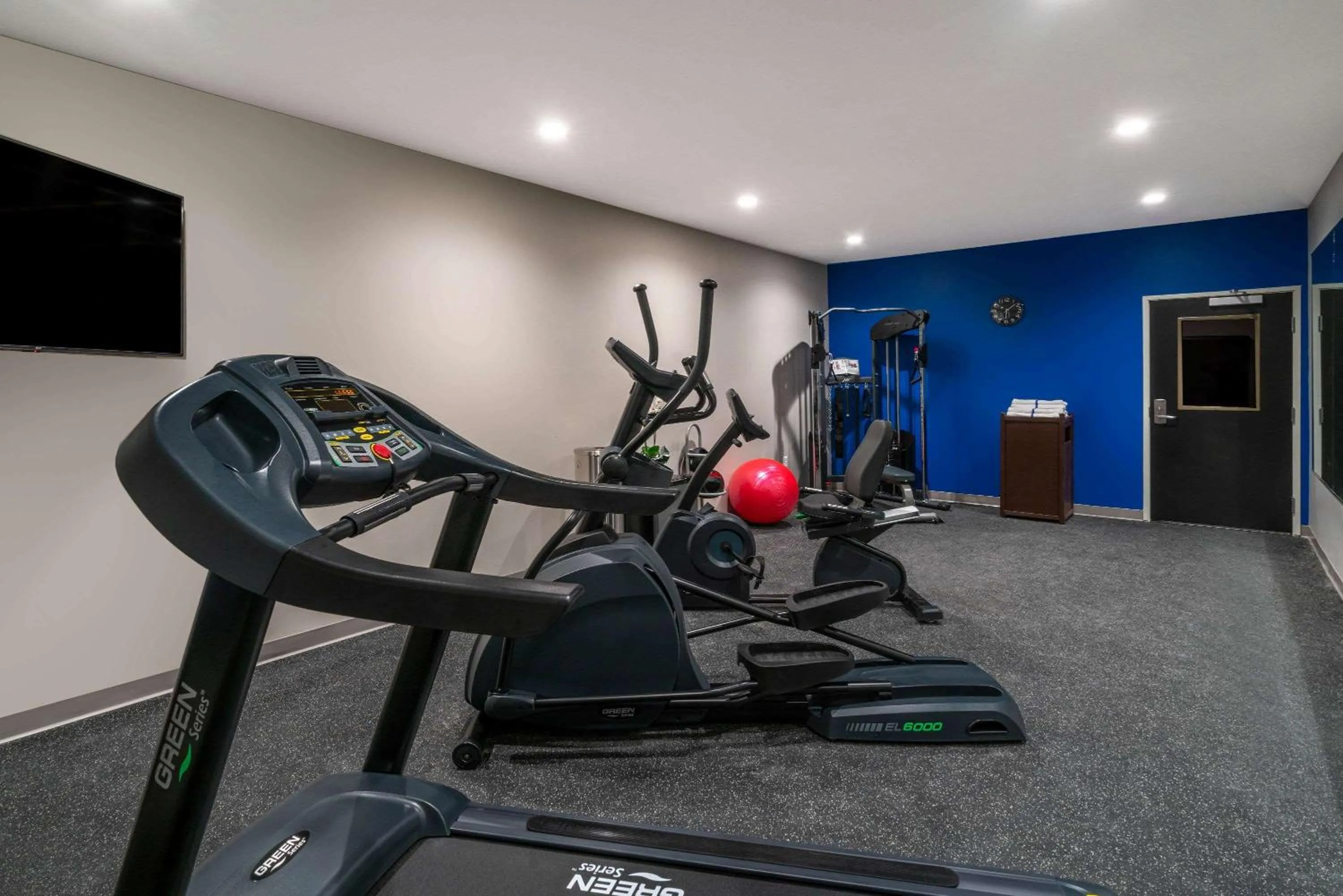 Fitness centre/facilities in Microtel Inn & Suites by Wyndham Carlisle