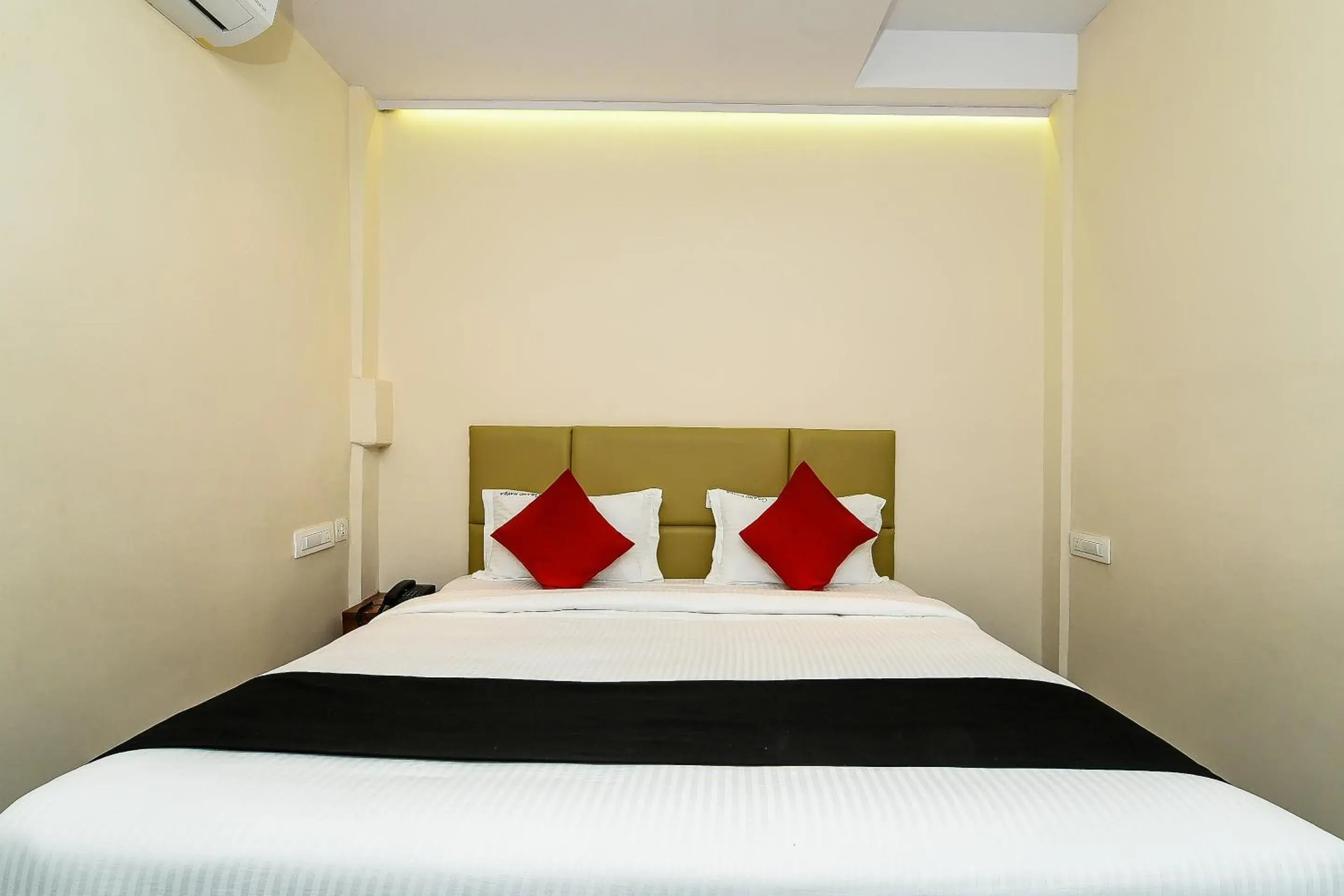 Bedroom, Bed in Super Capital O Siddartha Grand Bedroom, Bed in Super Capital O Siddartha Grand
