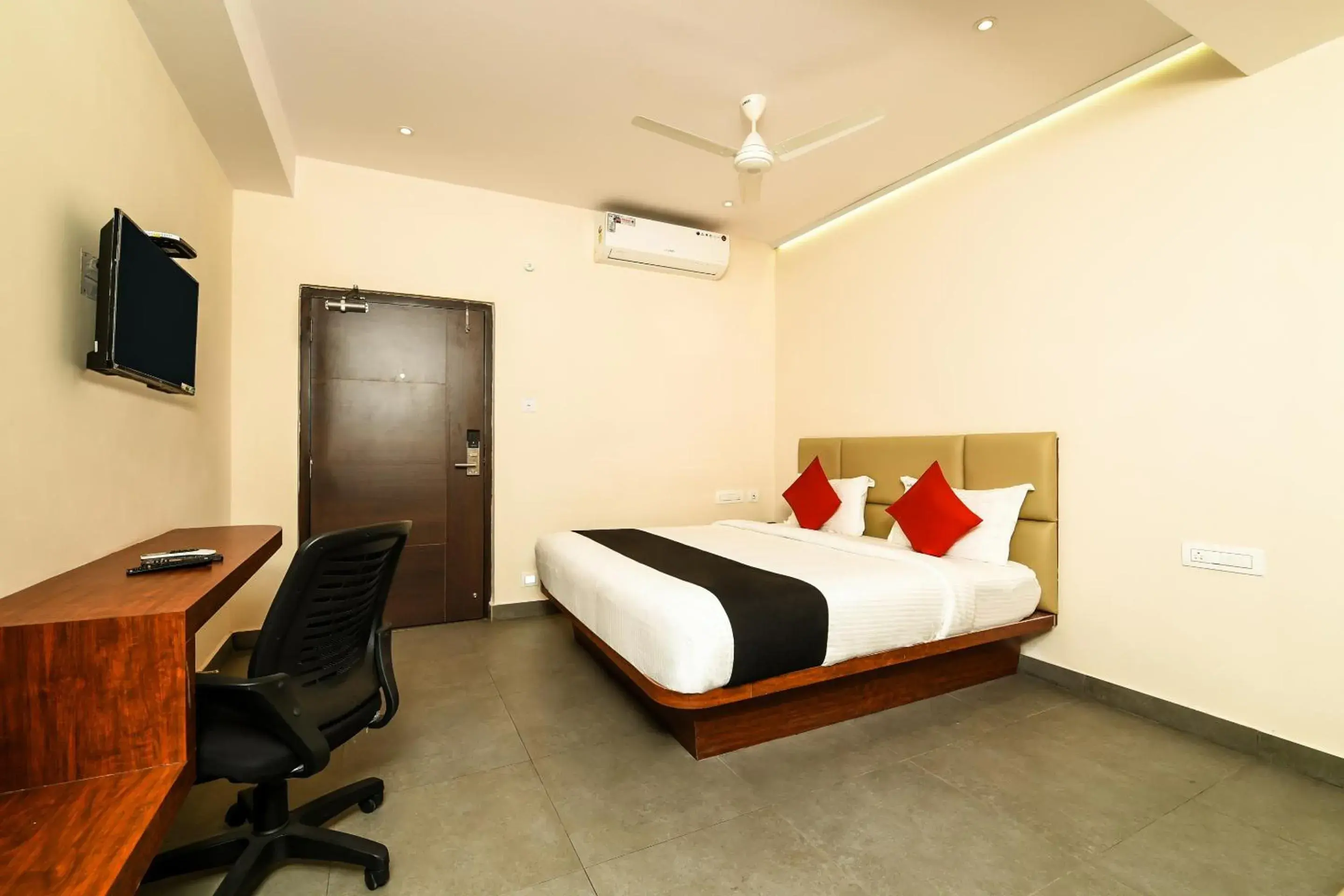 Bedroom, Bed in Super Capital O Siddartha Grand Bedroom, Bed in Super Capital O Siddartha Grand