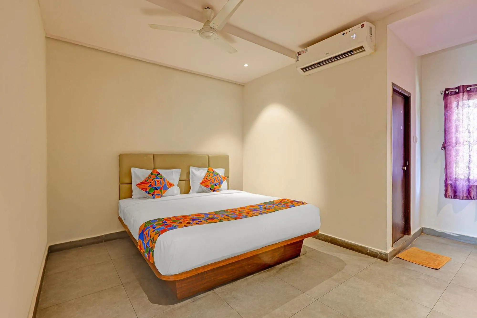 Bed in FabHotel Siddarth Grand