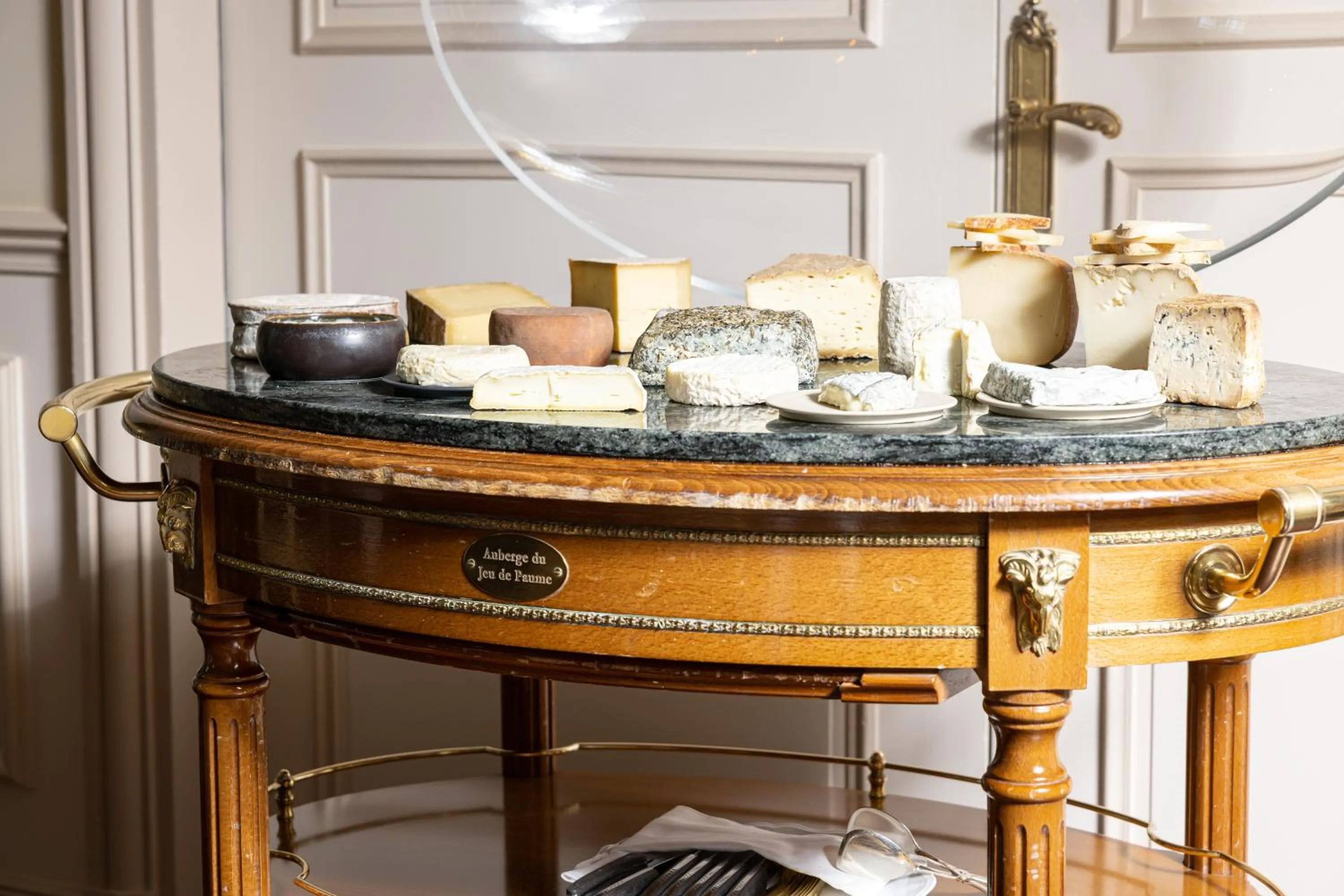 Restaurant/places to eat in Auberge du Jeu de Paume