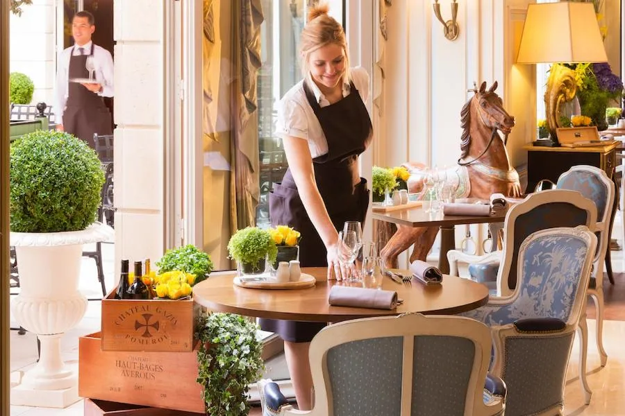 Restaurant/places to eat in Auberge du Jeu de Paume