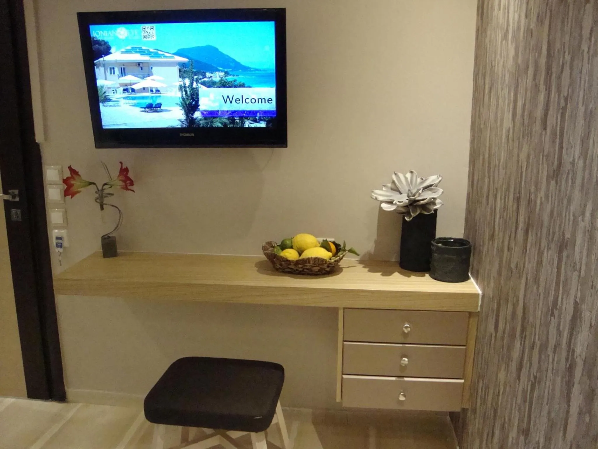 TV and multimedia in Ionian Eye Design Studios & Spa