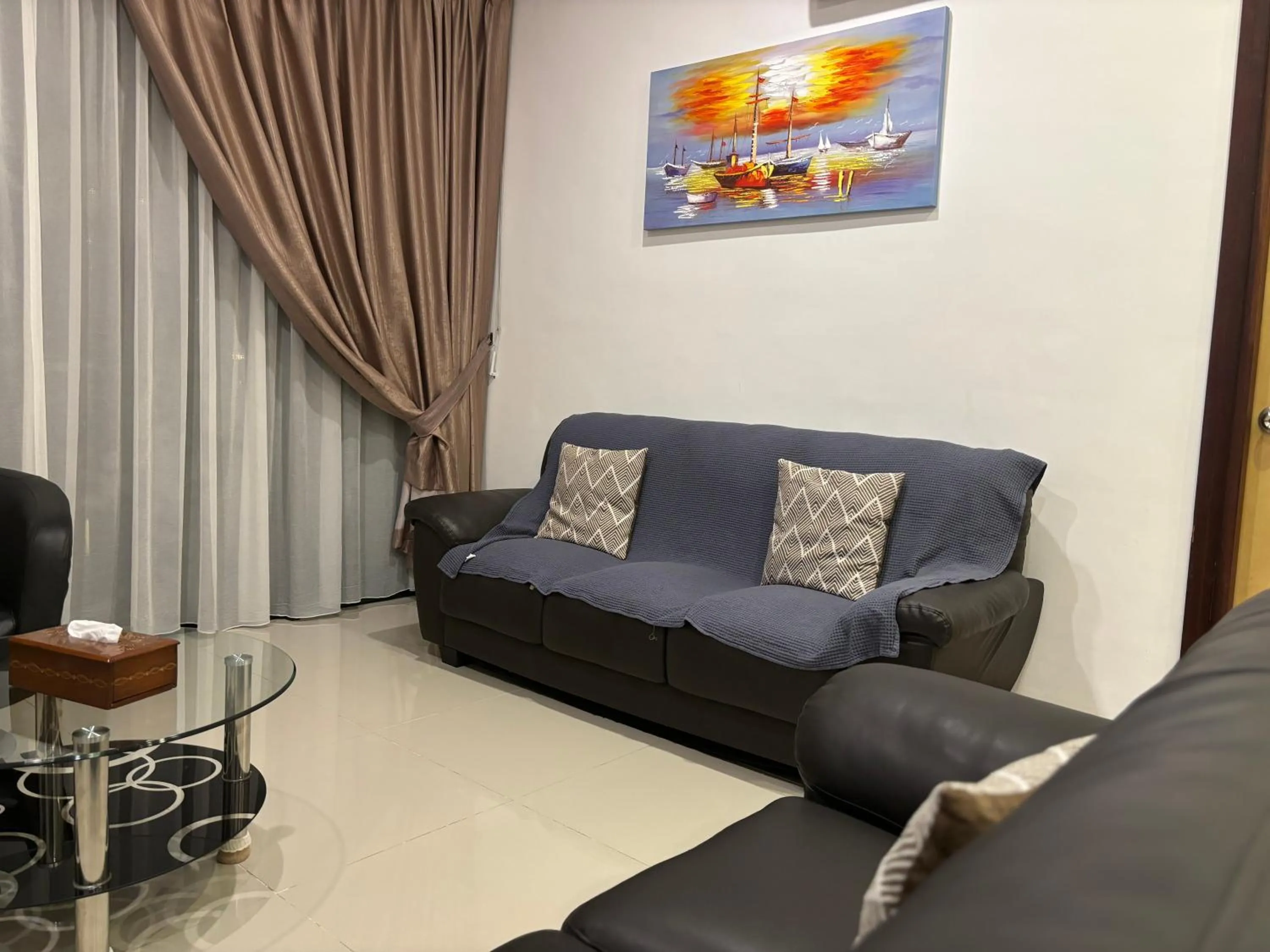 Imperial Suites Apartments