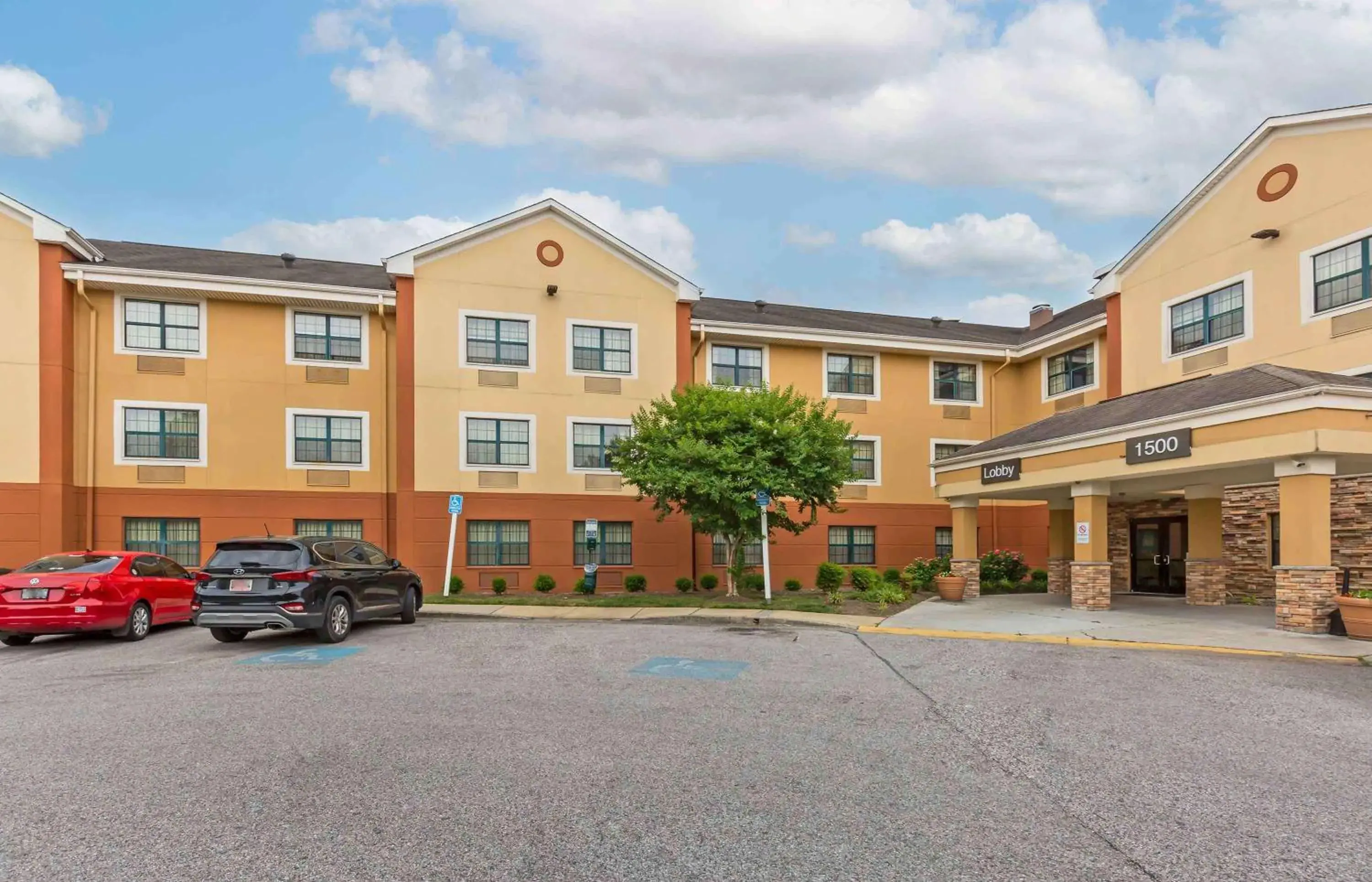 Property building in Extended Stay America Suites - Baltimore - BWI Airport - Aero Dr Property building in Extended Stay America Suites - Baltimore - BWI Airport - Aero Dr