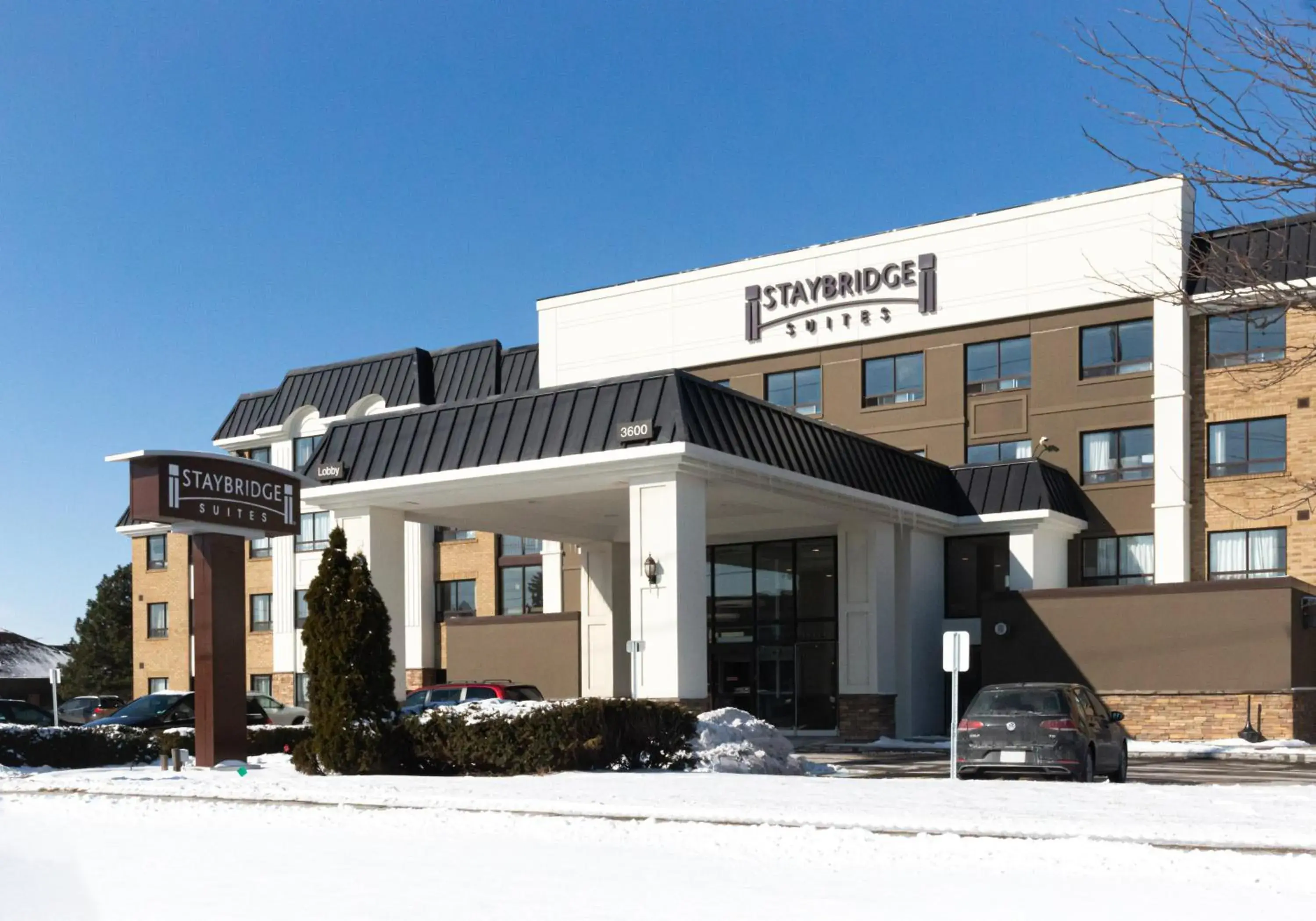 Property building in Staybridge Suites Toronto - Vaughan South by IHG Property building in Staybridge Suites Toronto - Vaughan South by IHG