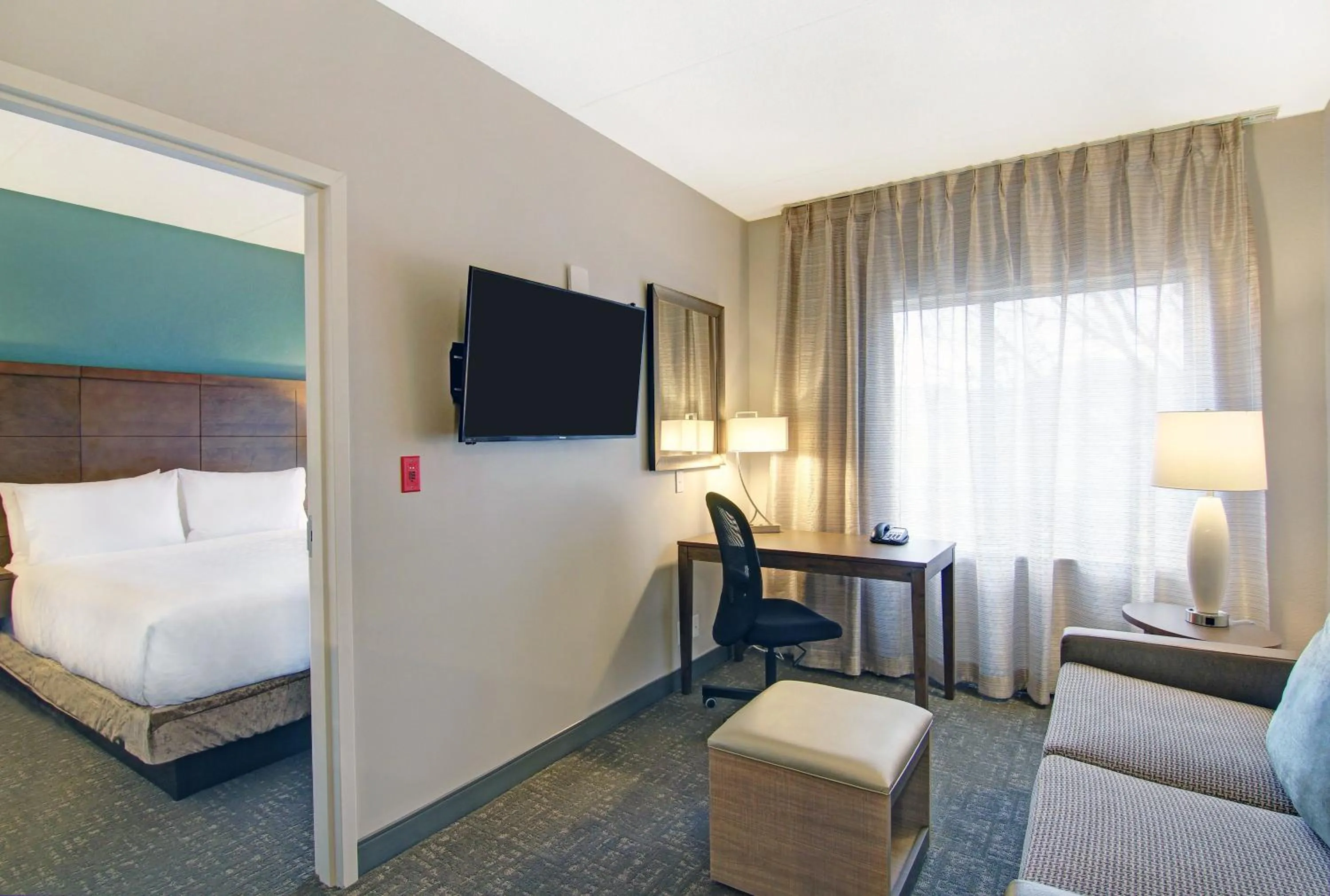 Photo of the whole room, Bed in Staybridge Suites Toronto - Vaughan South by IHG