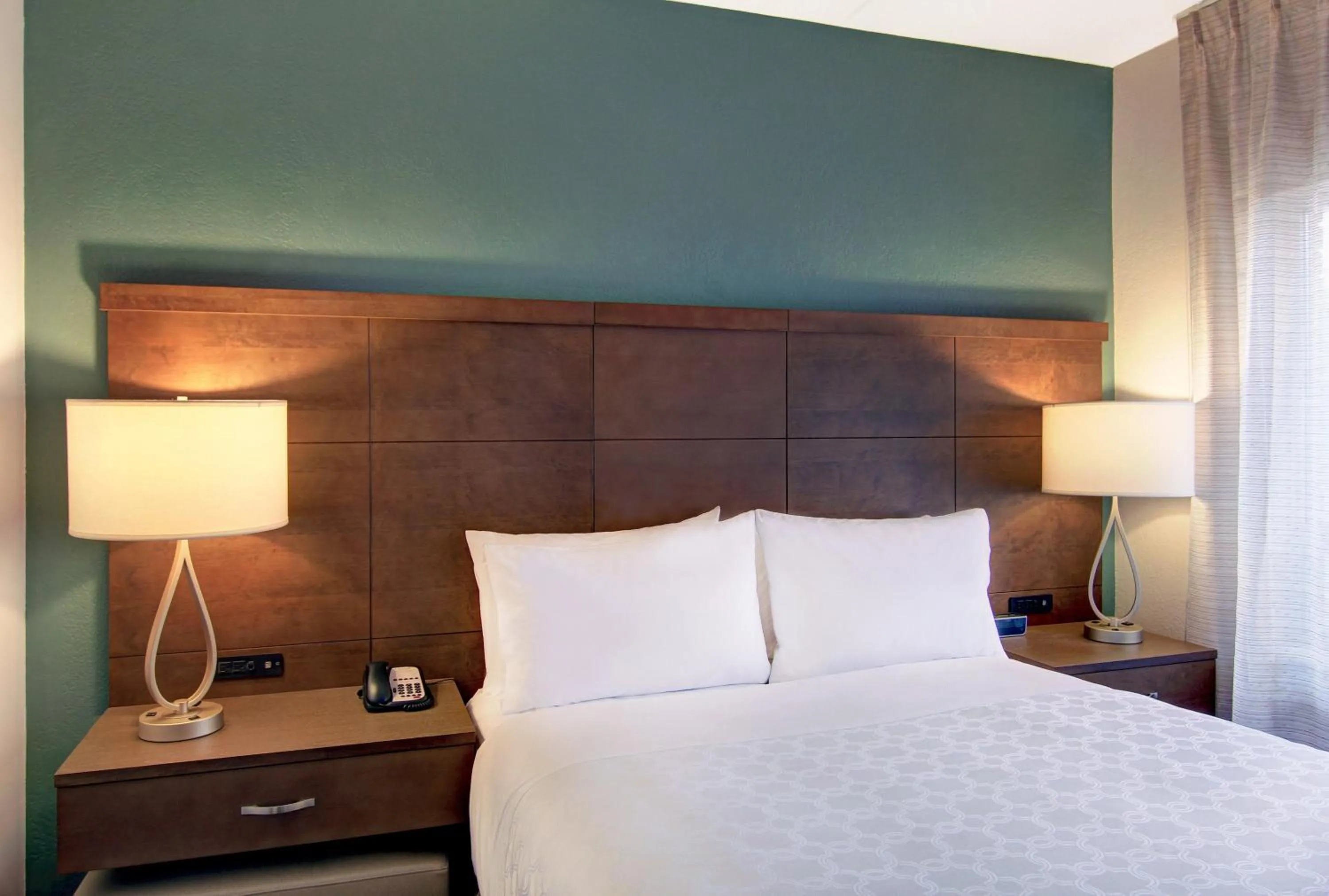 Photo of the whole room, Bed in Staybridge Suites Toronto - Vaughan South by IHG