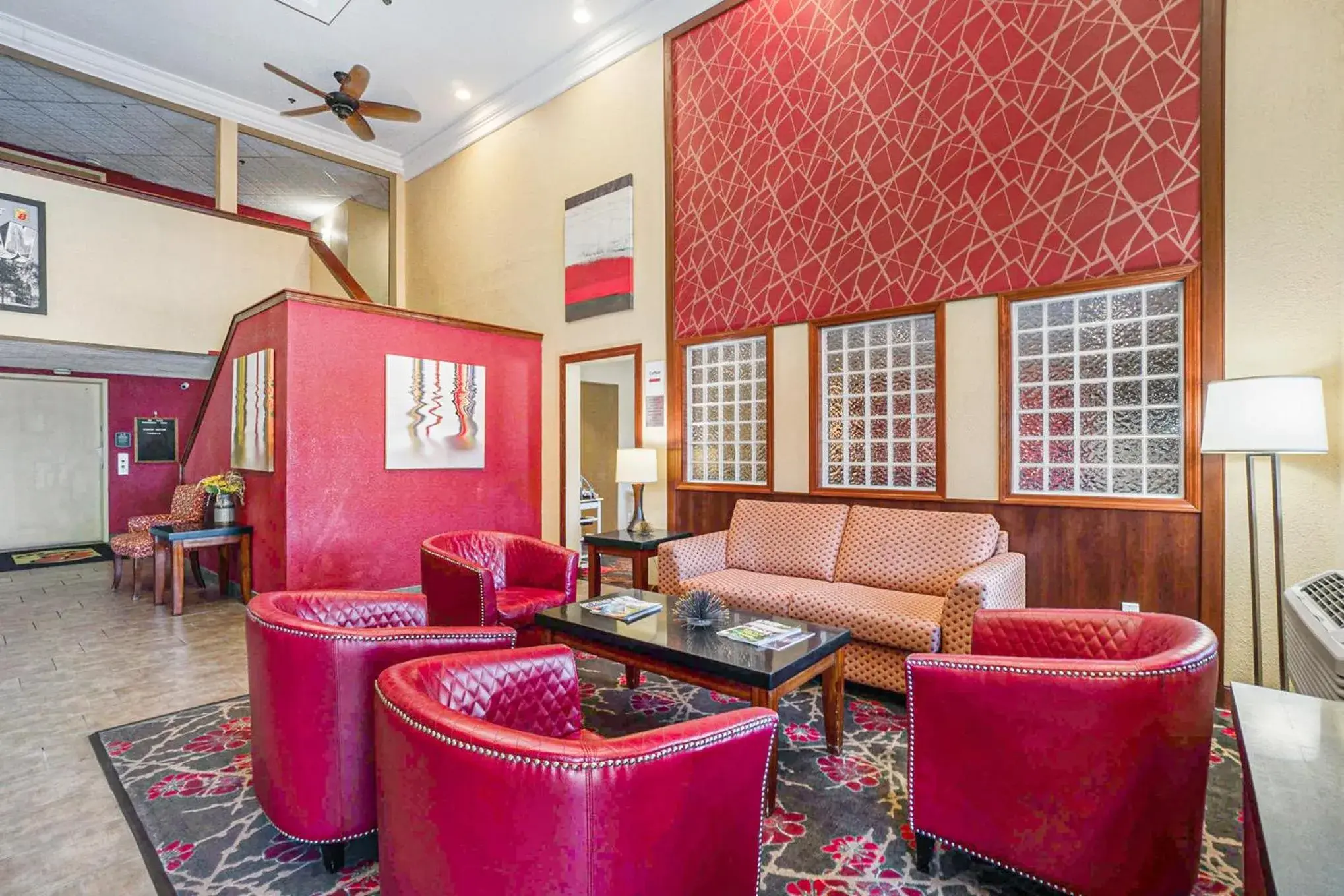 Lobby or reception in Super 8 by Wyndham Mt. Pleasant Lobby or reception in Super 8 by Wyndham Mt. Pleasant