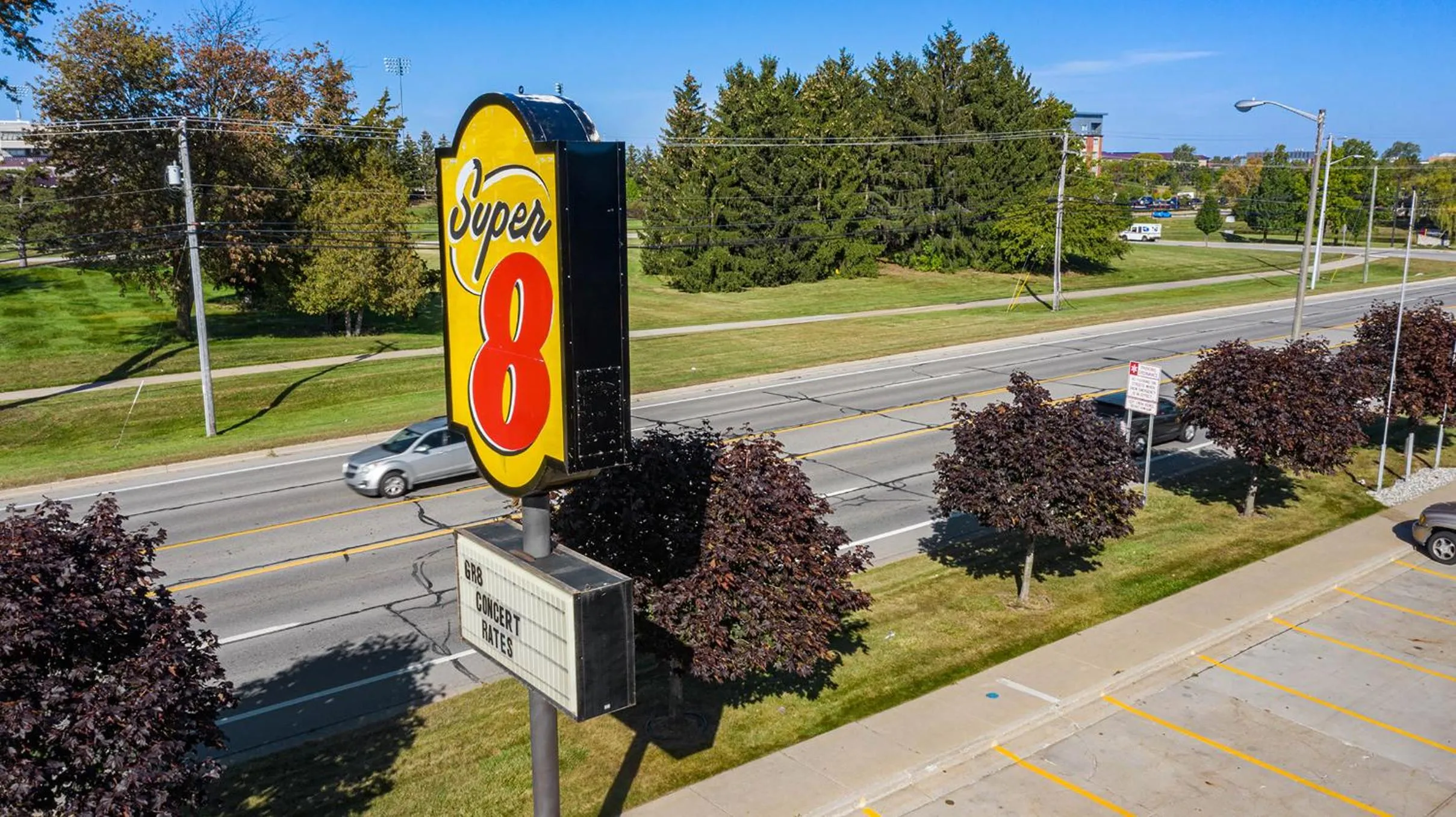 Property building in Super 8 by Wyndham Mt. Pleasant