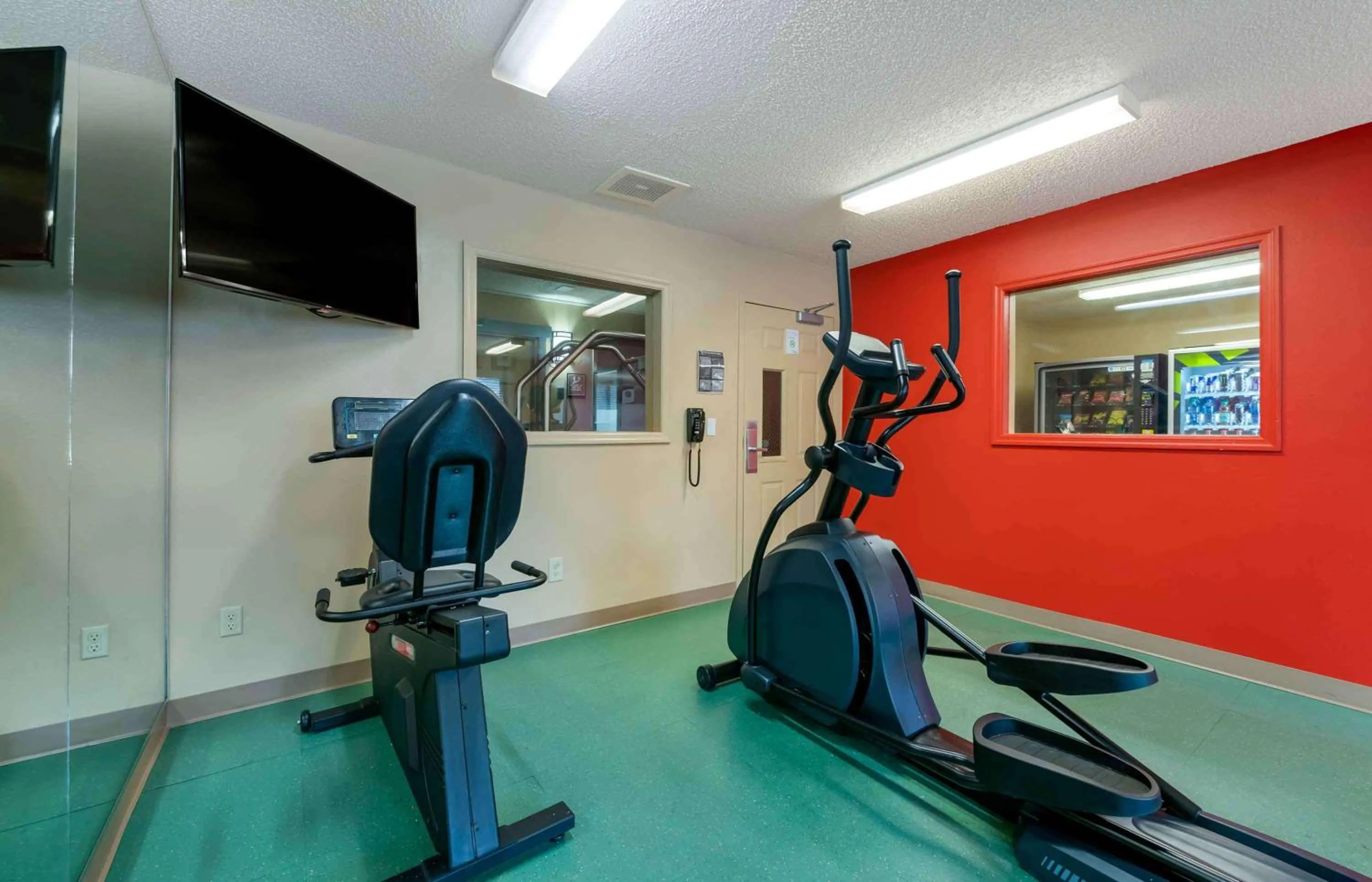 Fitness centre/facilities in Extended Stay America Suites - Daytona Beach - International Speedway