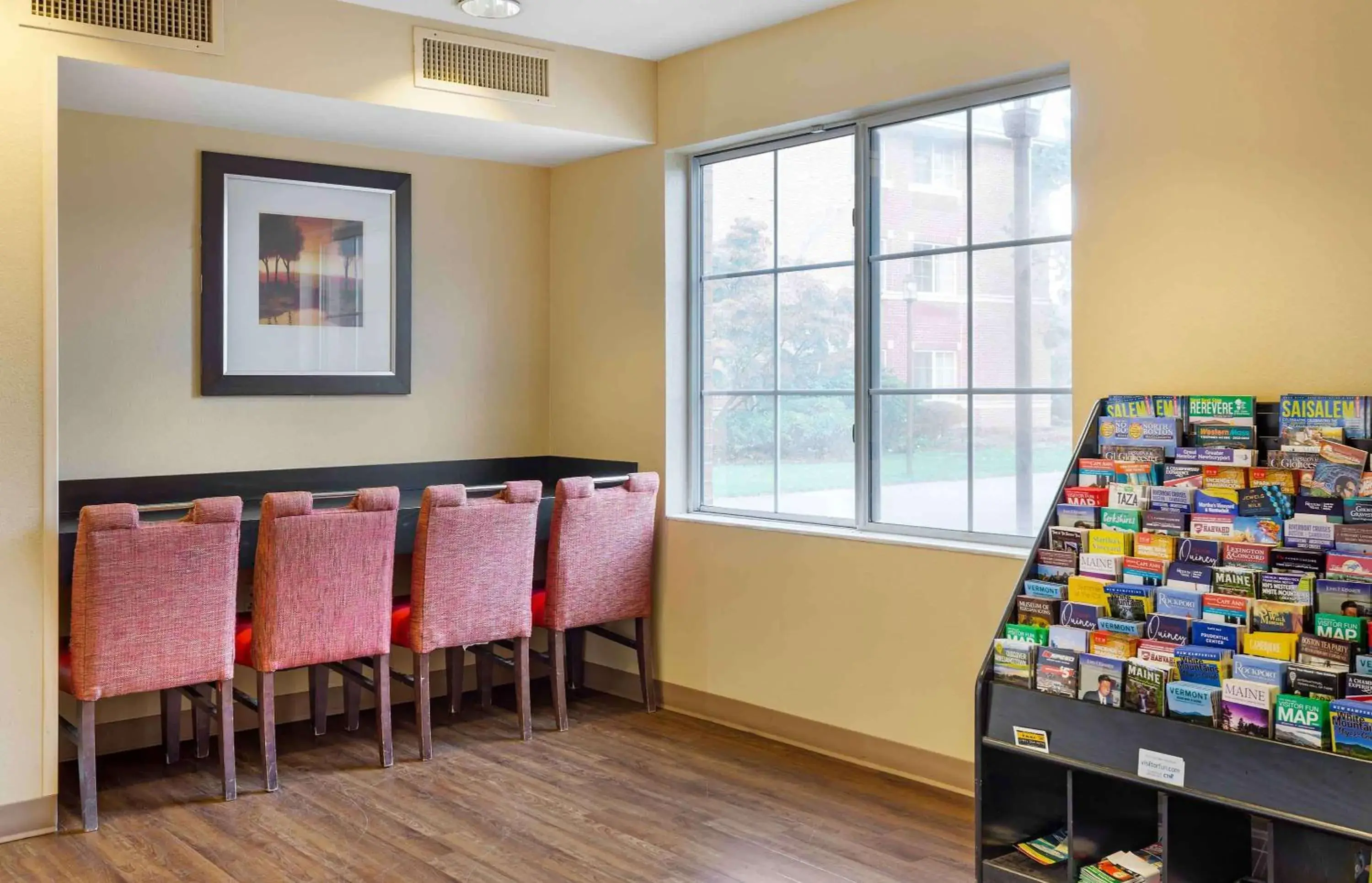 Restaurant/places to eat in Extended Stay America Suites - Boston - Waltham - 32 4th Ave Restaurant/places to eat in Extended Stay America Suites - Boston - Waltham - 32 4th Ave