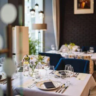 Restaurant/places to eat in No1 Bed&Breakfast Restauracja ŚNIADANIE I PARKING W CENIE!