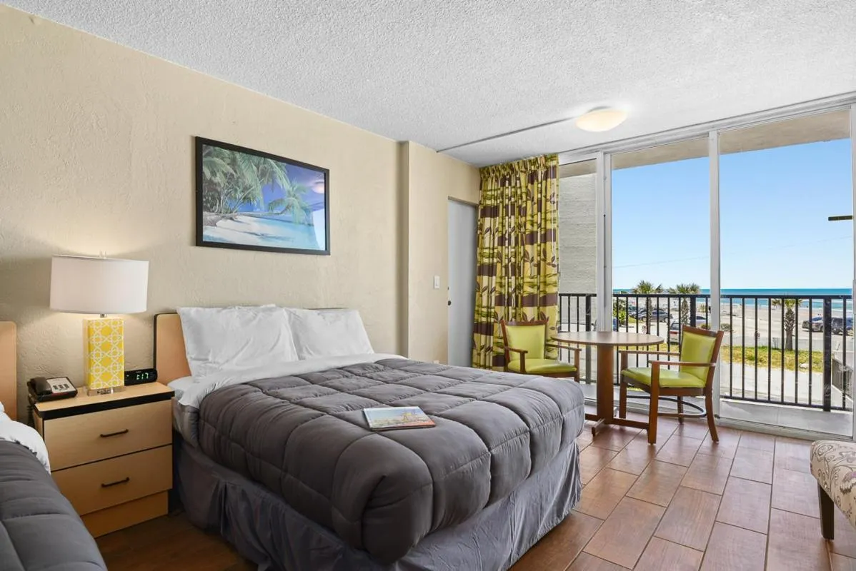 Sea view, Bed in Cove Motel Oceanfront