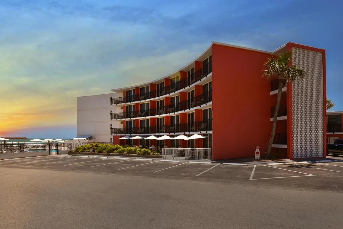 Property building in Cove Motel Oceanfront