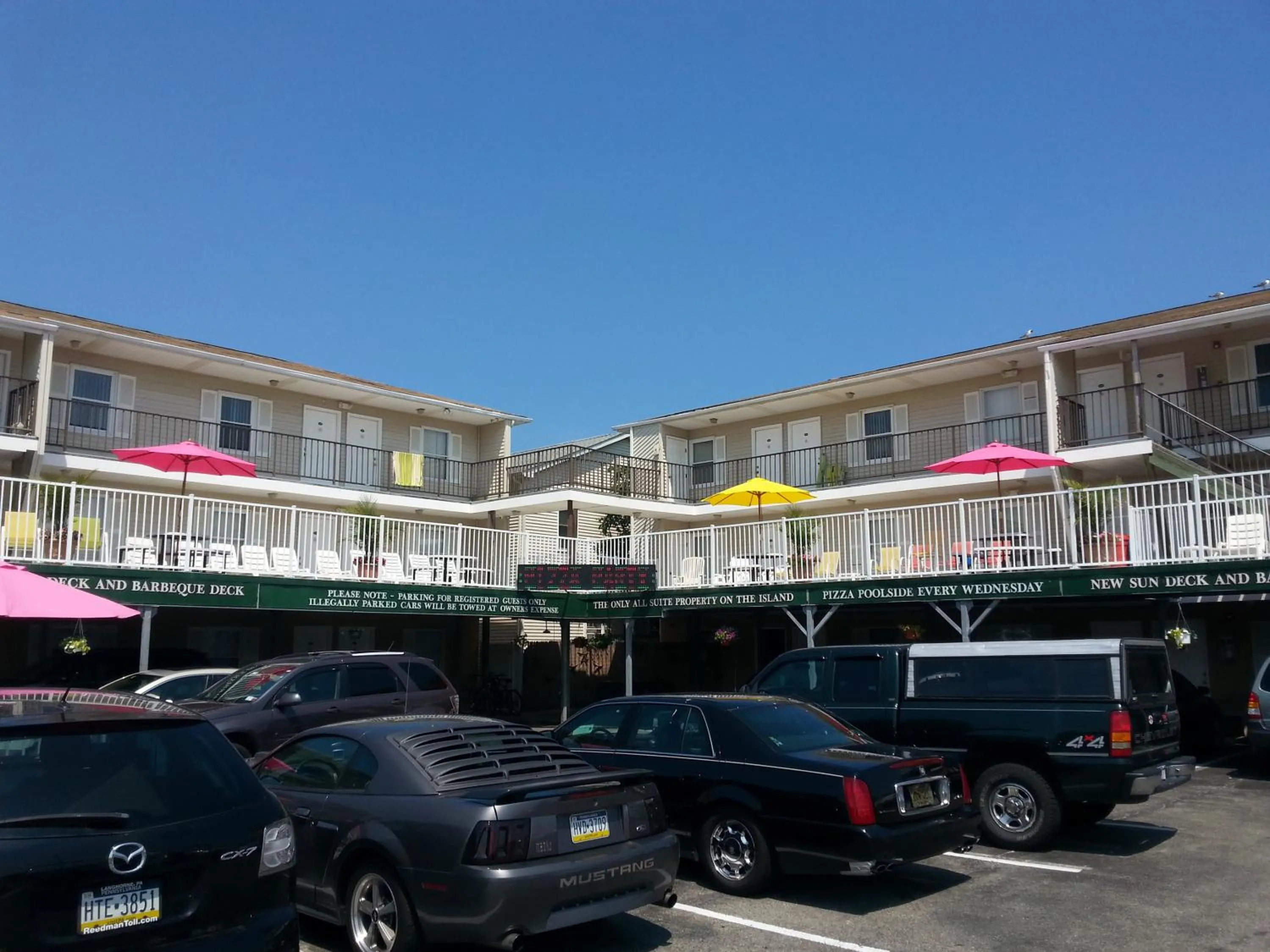 Property building in Sunrise Motel