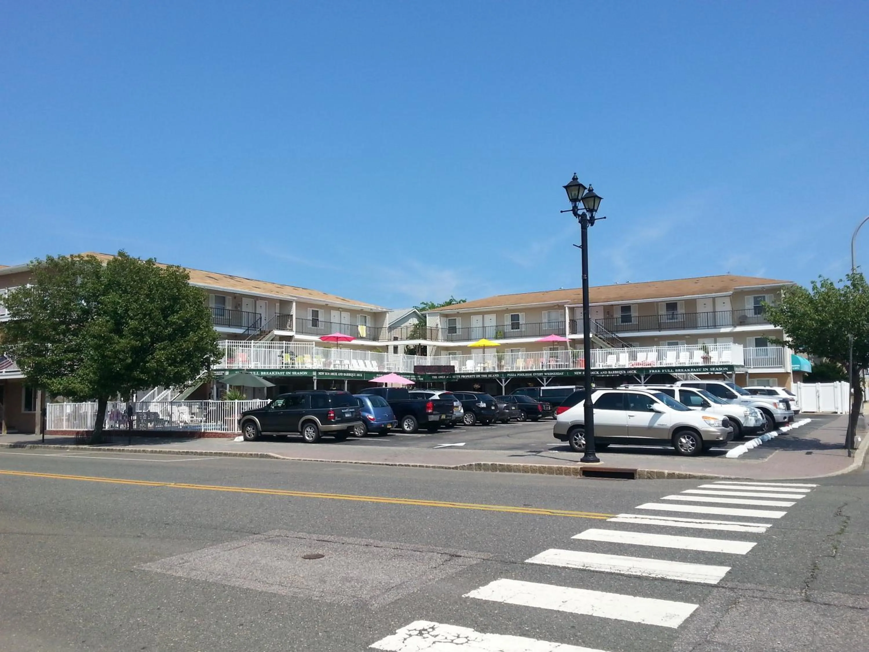 Property building in Sunrise Motel