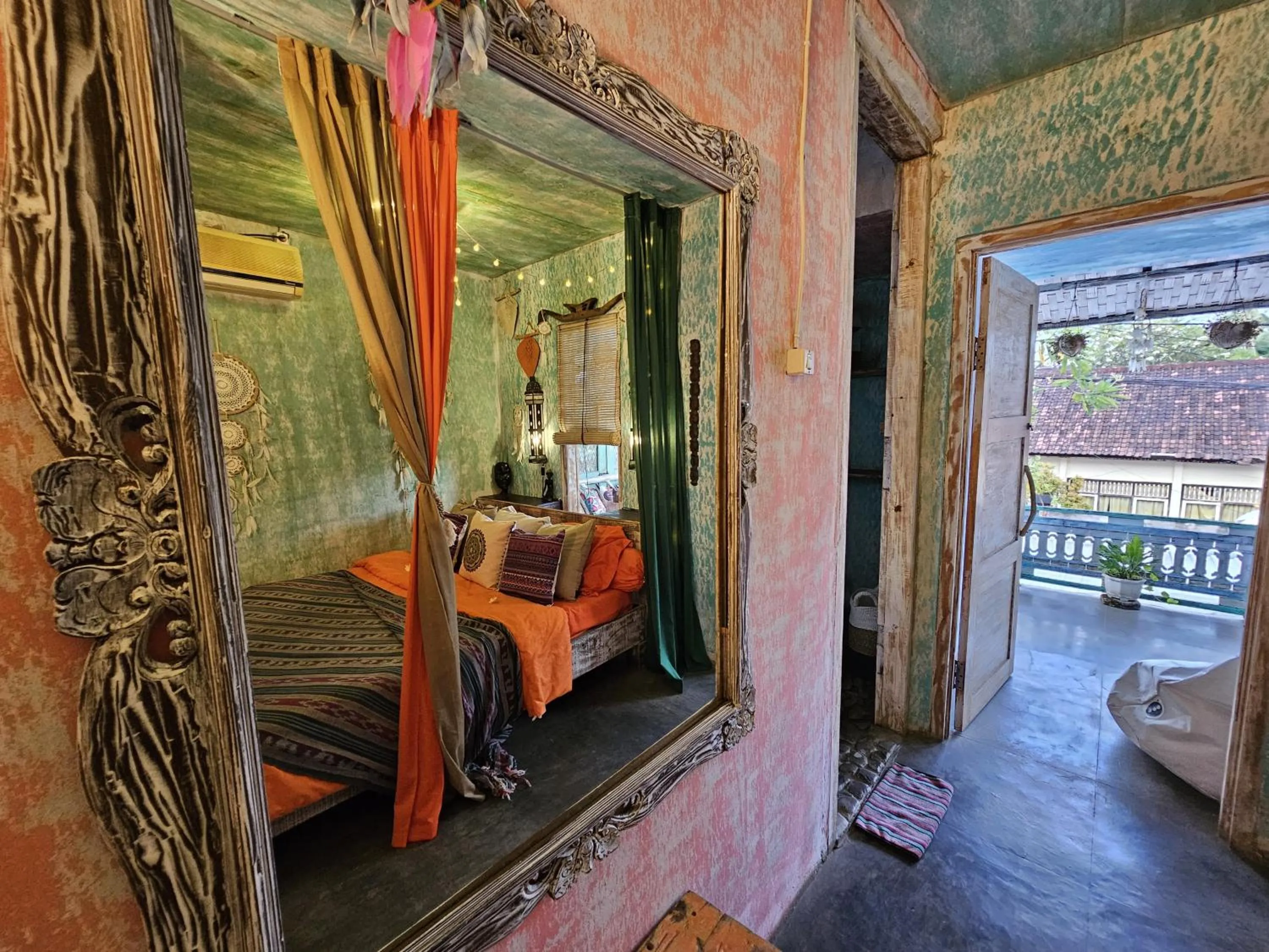 Bedroom in Lovina Loca