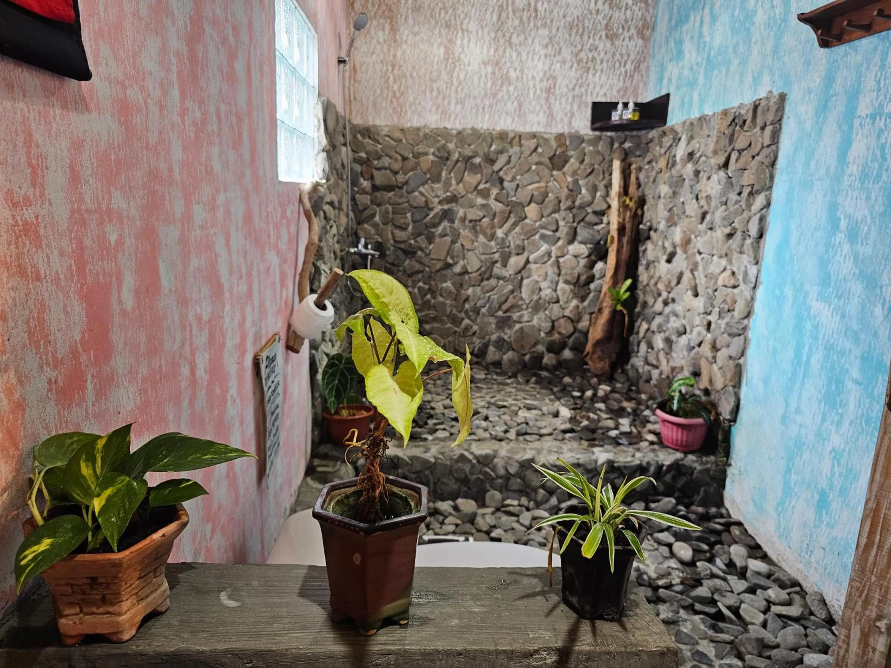 Bathroom in Lovina Loca