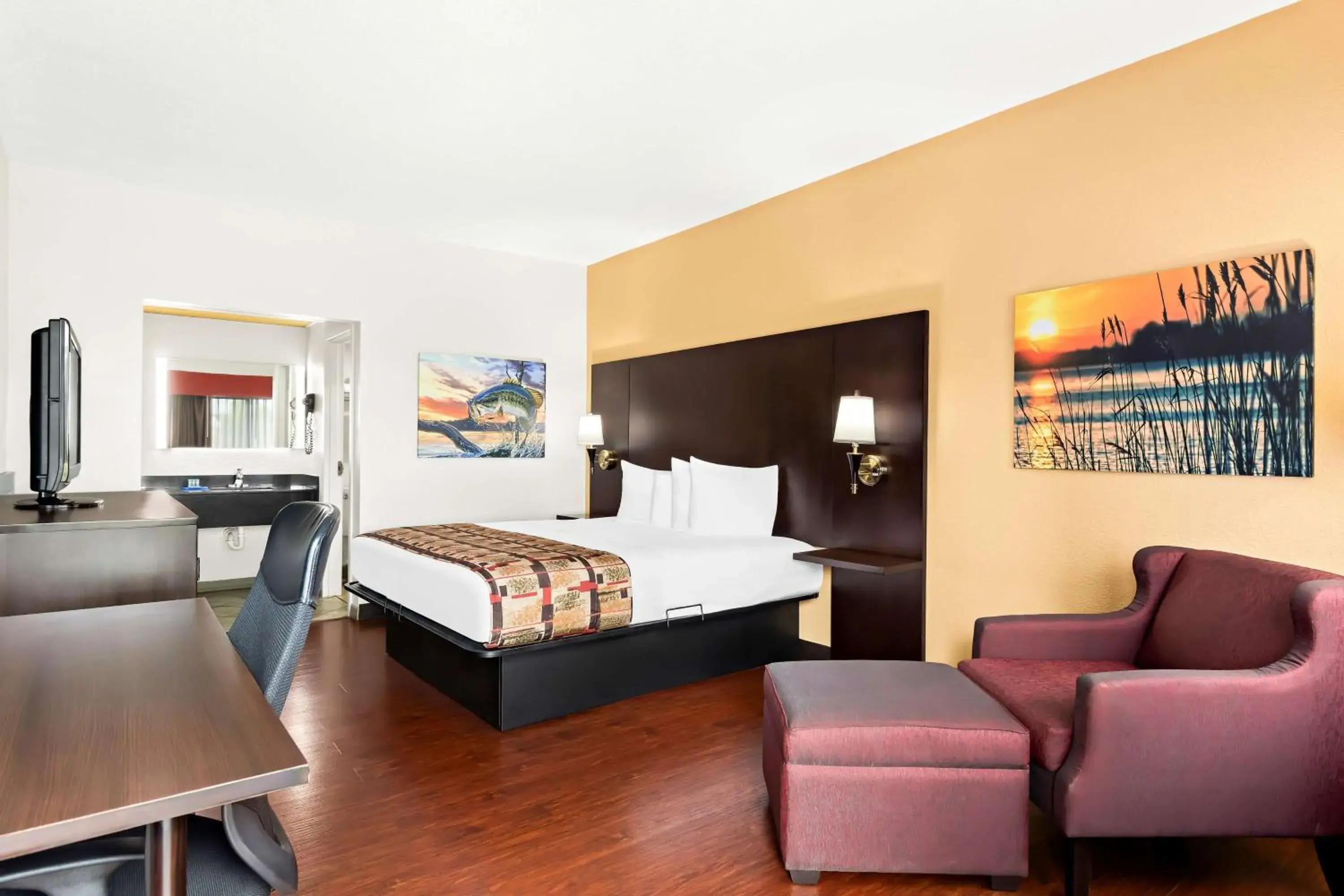 Bedroom, Bed in Best Western Lake Okeechobee Bedroom, Bed in Best Western Lake Okeechobee